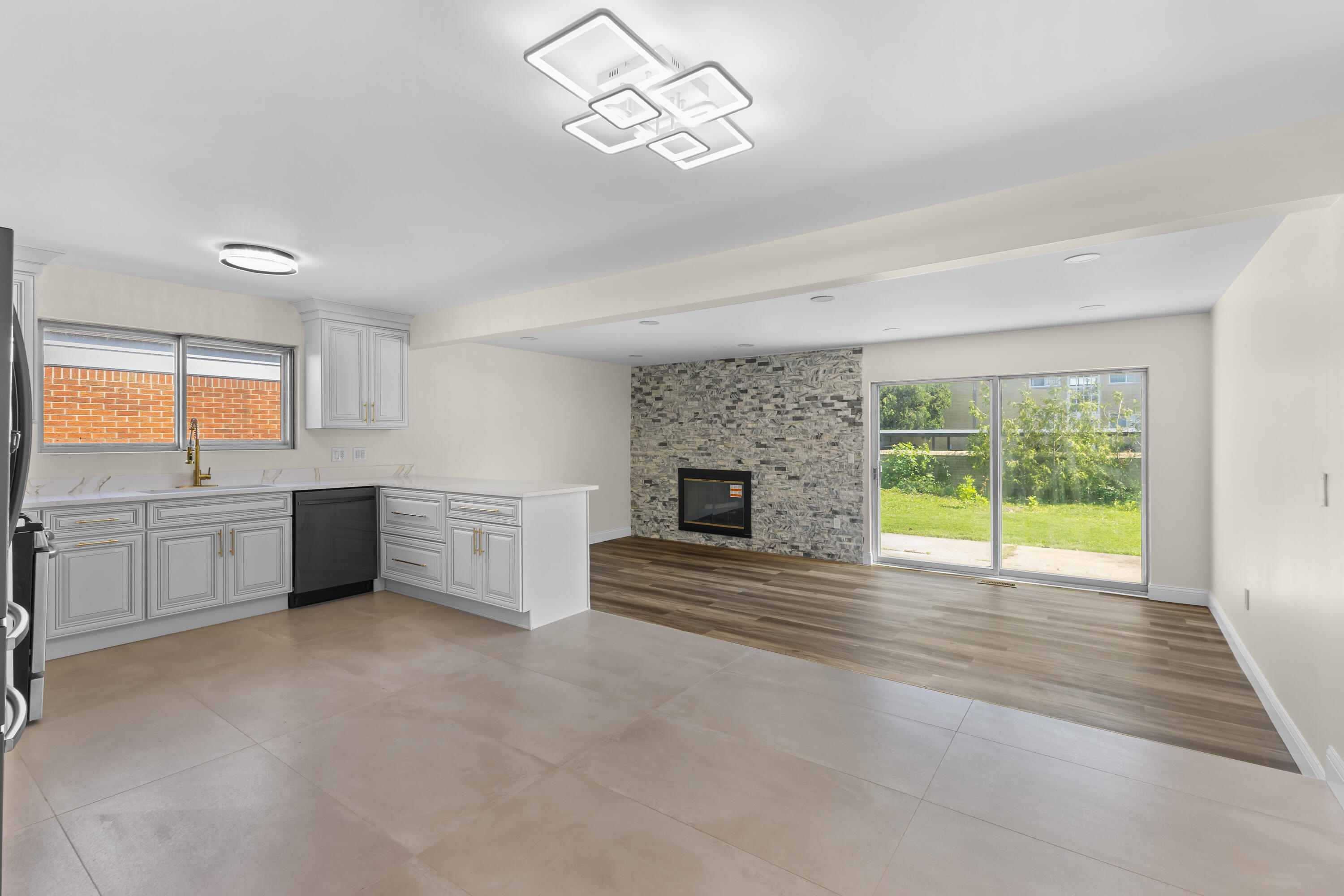 14358 Talbot Drive Property Photo 10