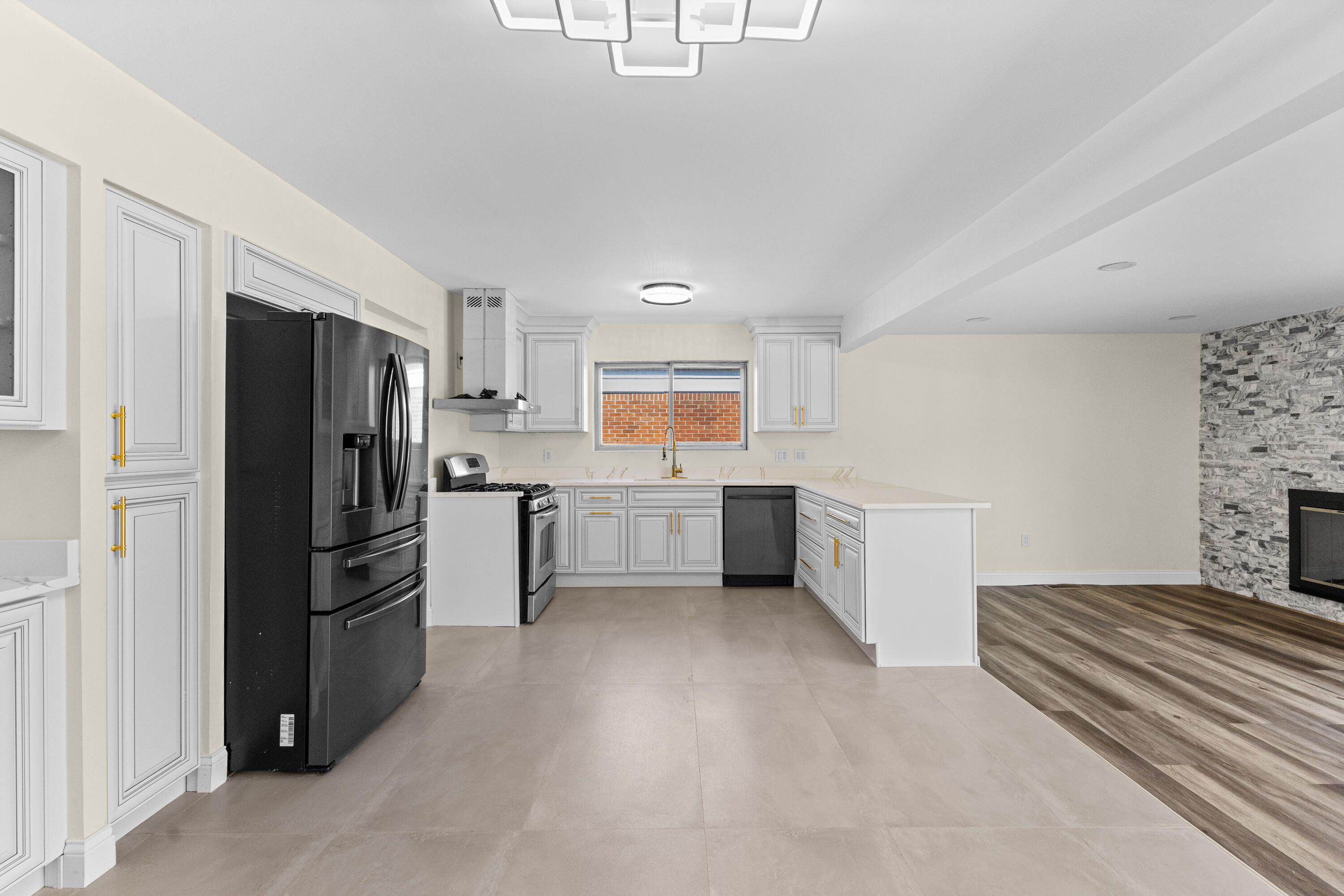 14358 Talbot Drive Property Photo 12