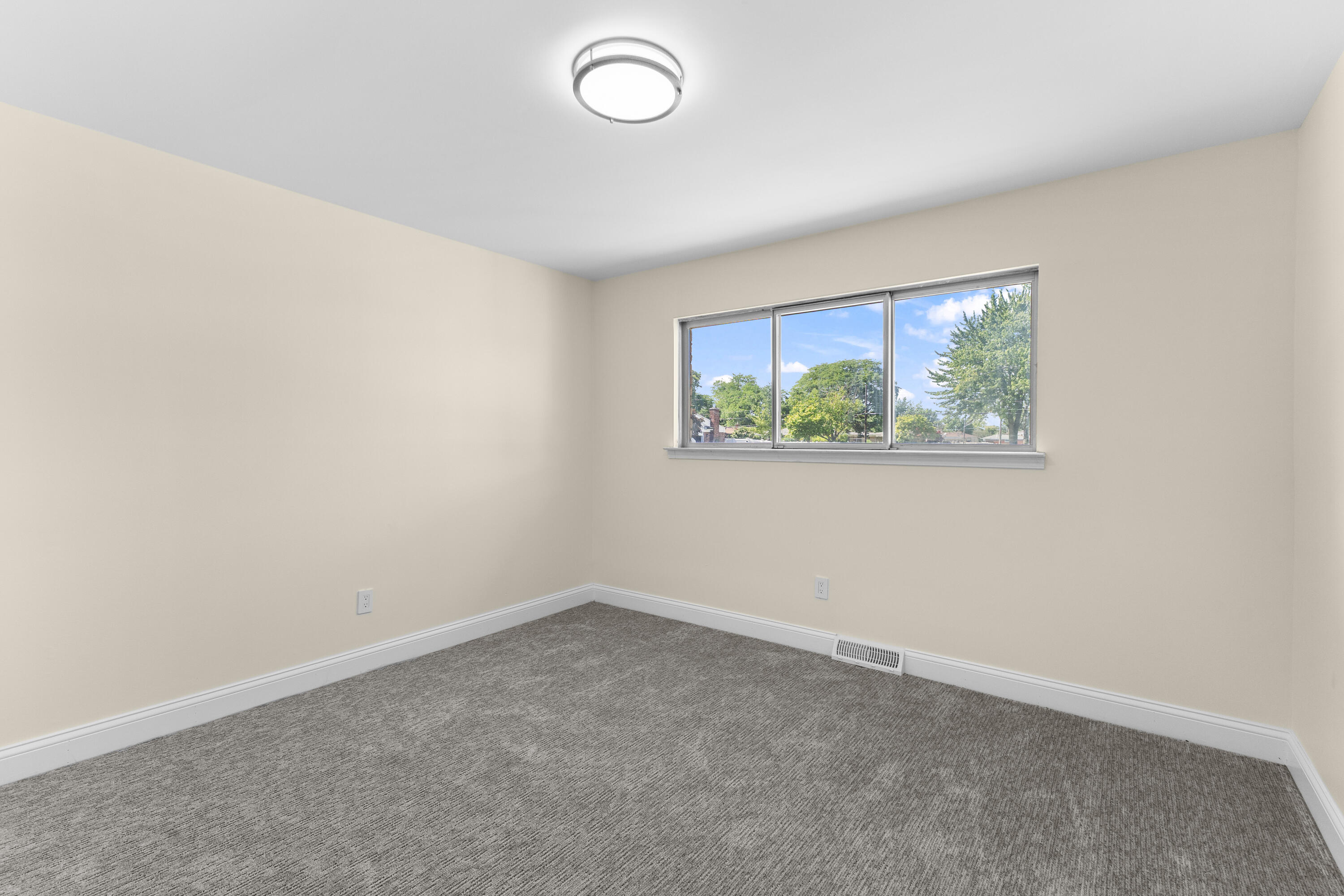 14358 Talbot Drive Property Photo 32