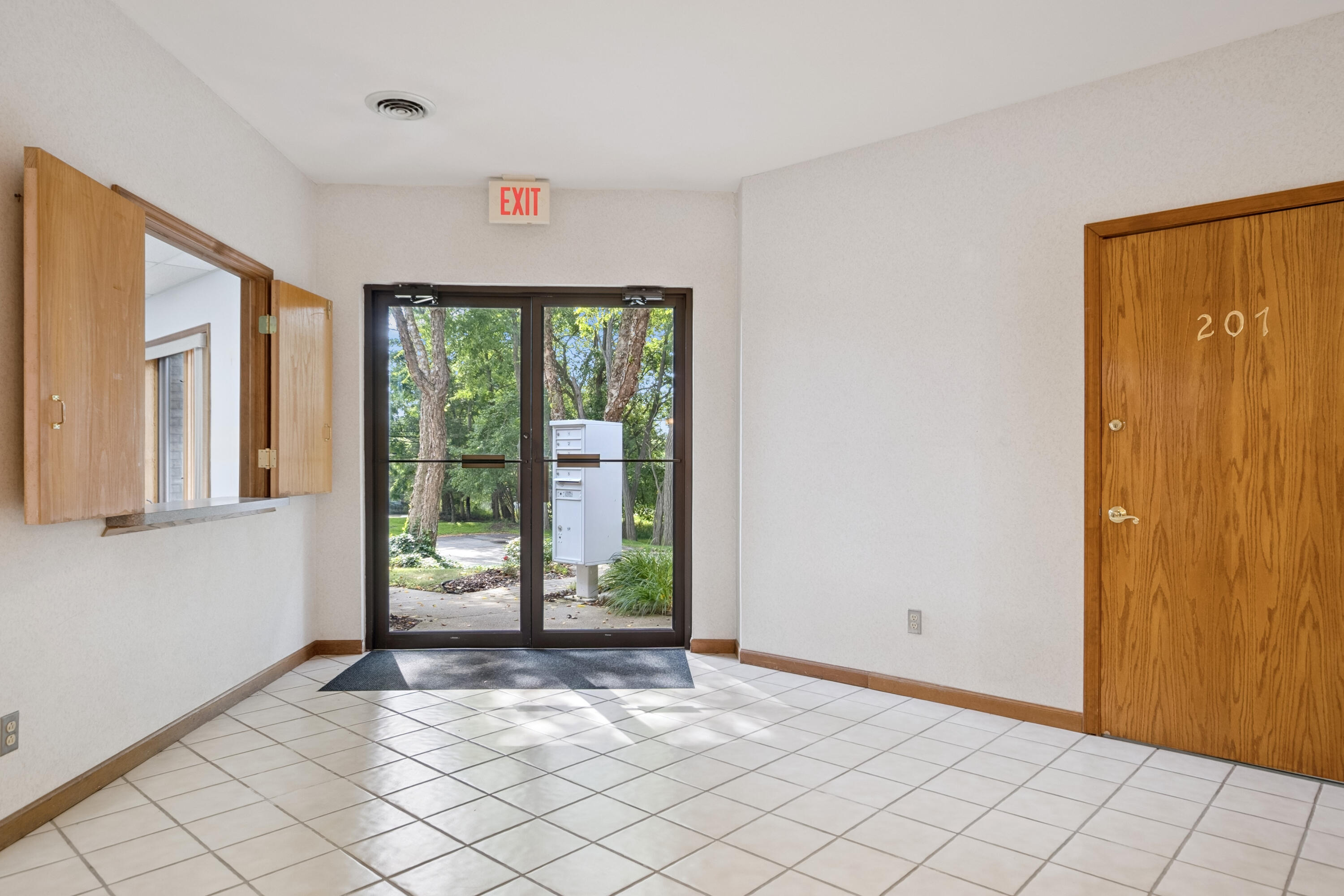 1181 N Milford Road Property Photo 3