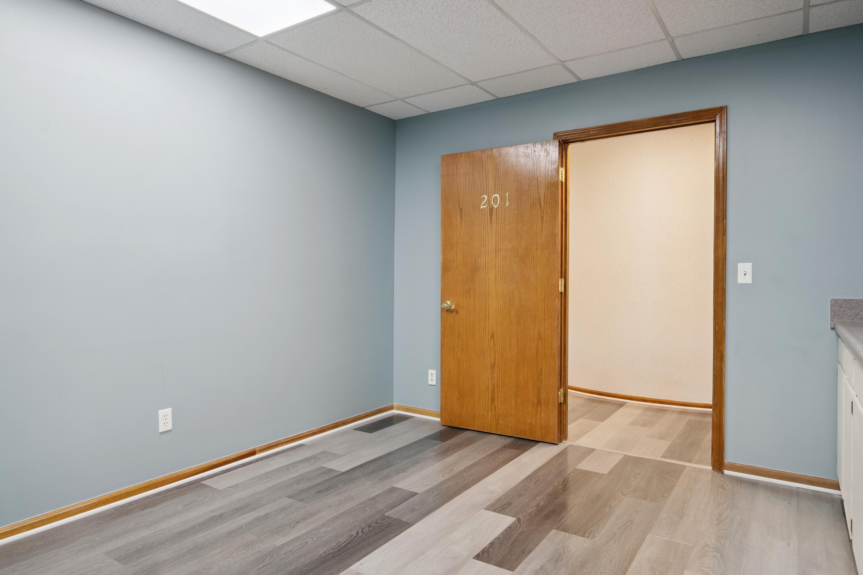 1181 N Milford Road Property Photo 14