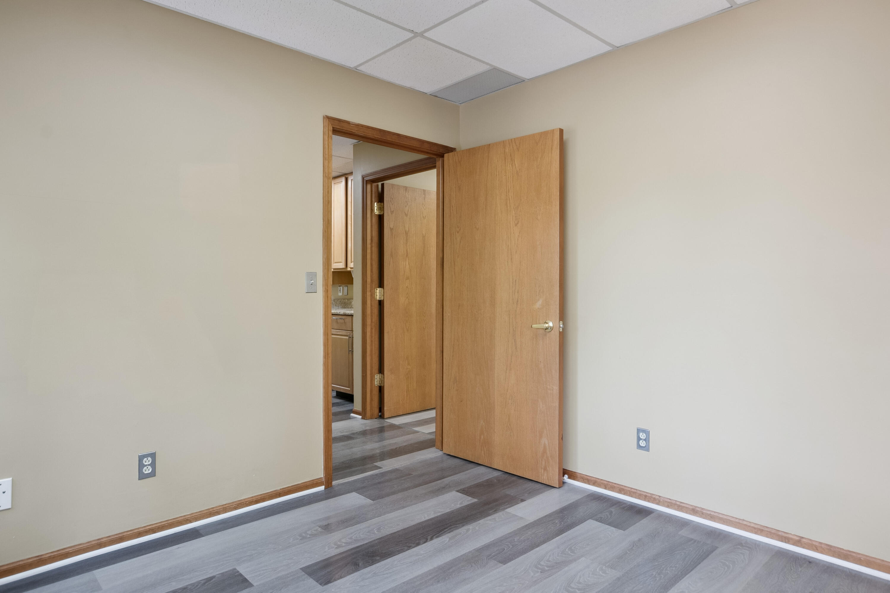 1181 N Milford Road Property Photo 23