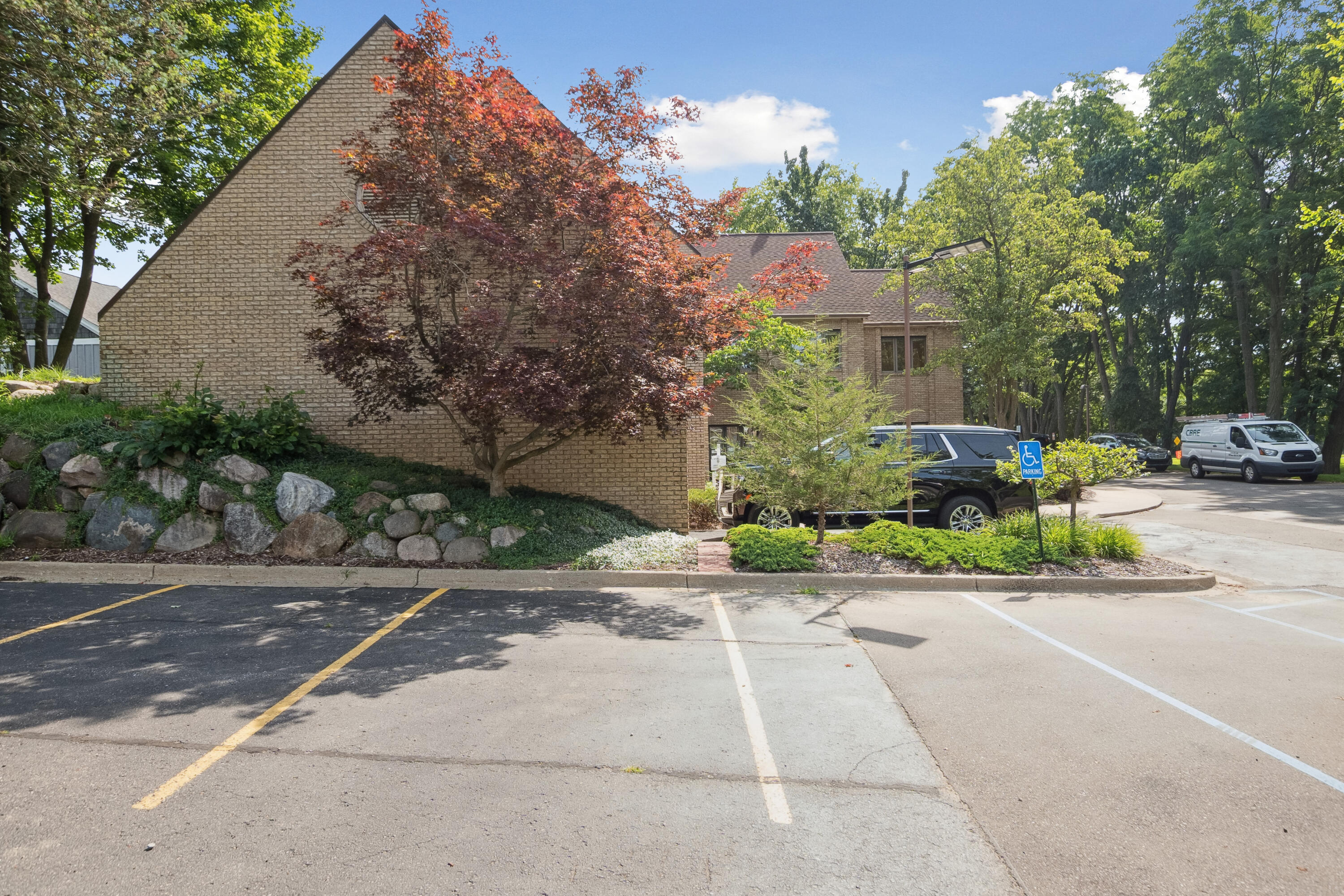 1181 N Milford Road Property Photo 37