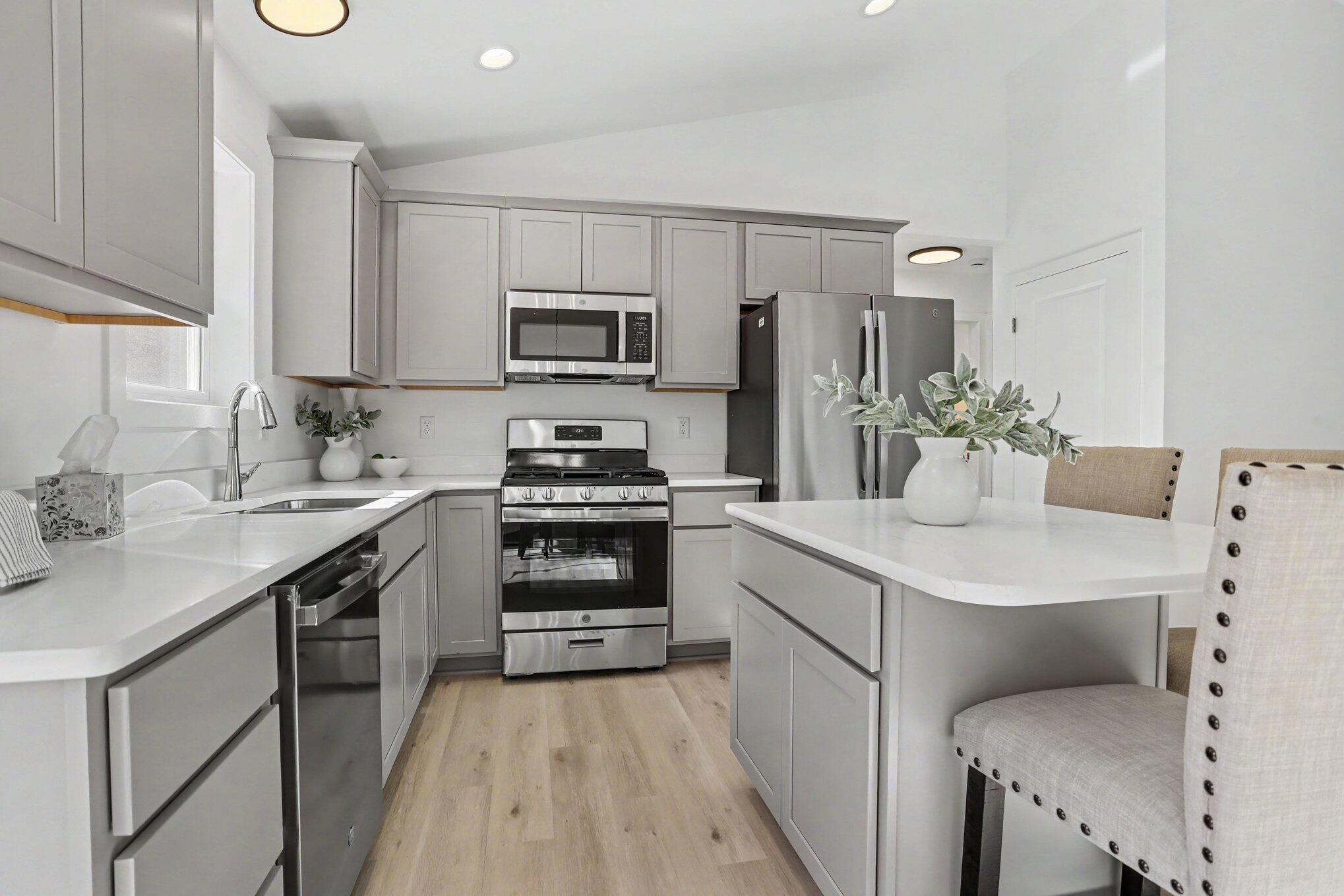 7642 Cinnamon Woods Trail Property Photo 13