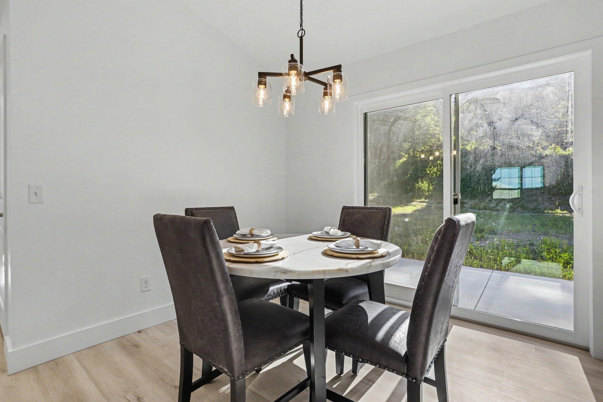 7642 Cinnamon Woods Trail Property Photo 15
