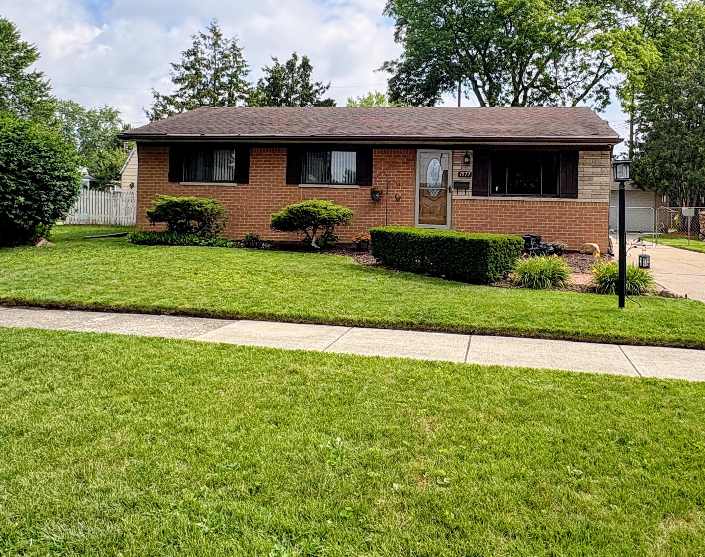 1577 S Dowling Street Property Photo 1