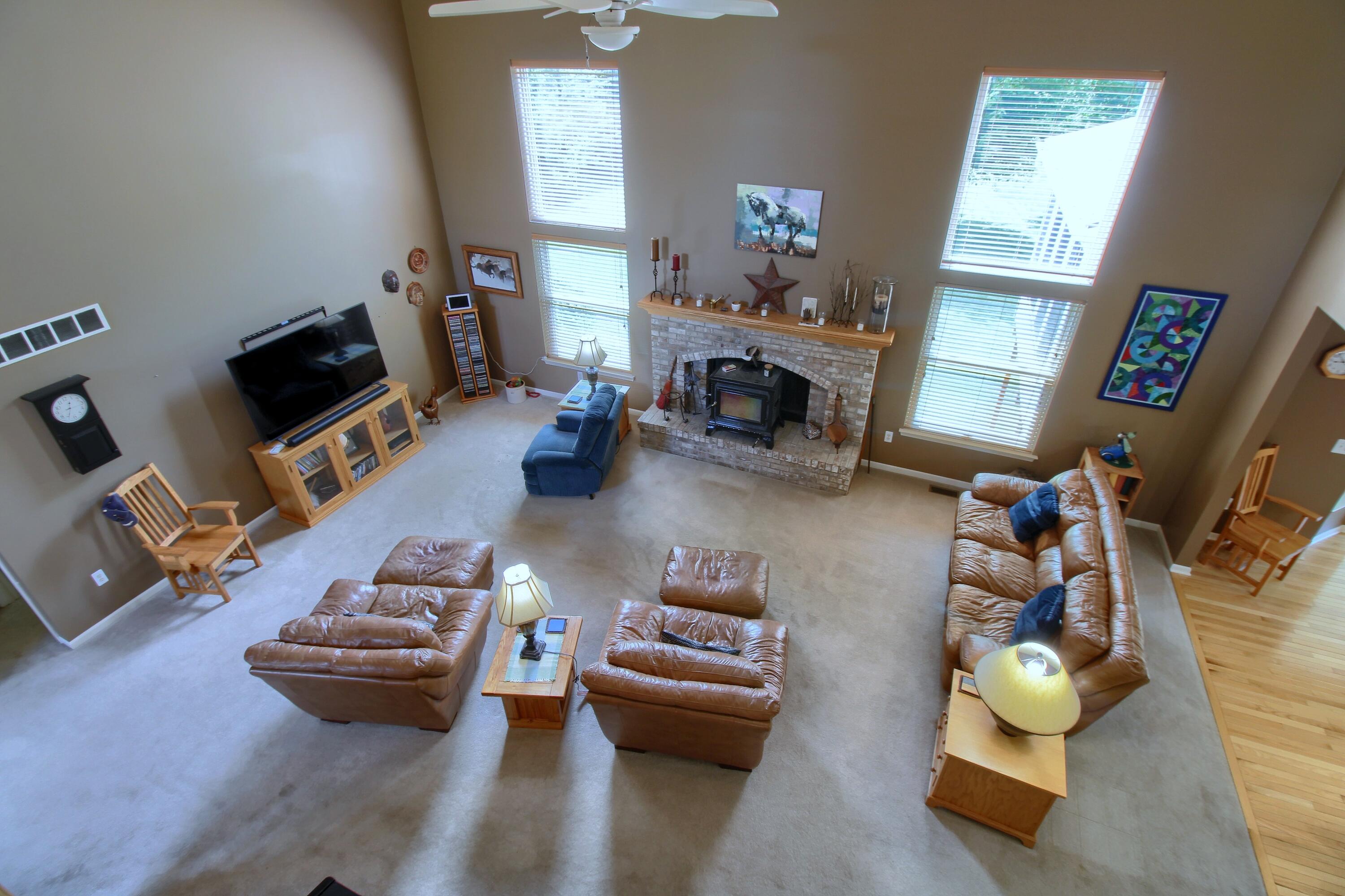 6833 N Meadows Pass Property Photo 7