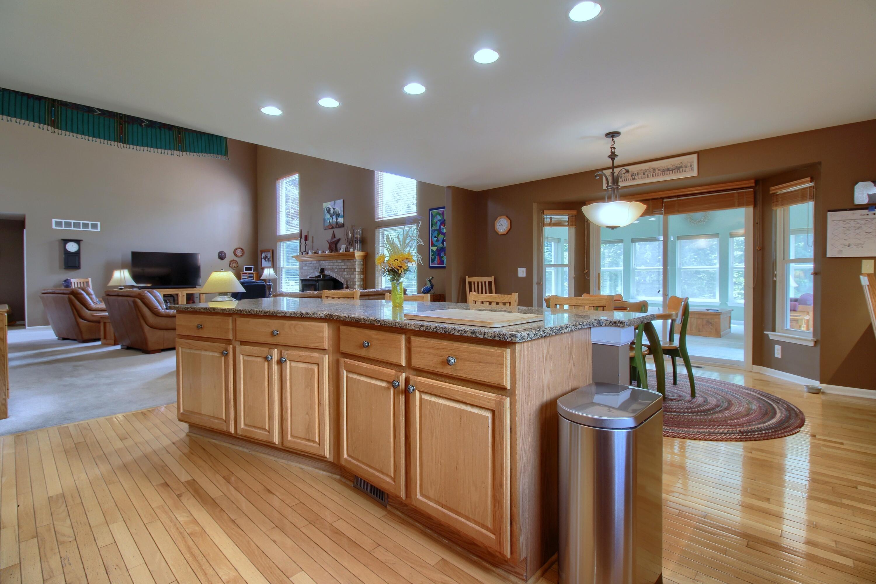 6833 N Meadows Pass Property Photo 12