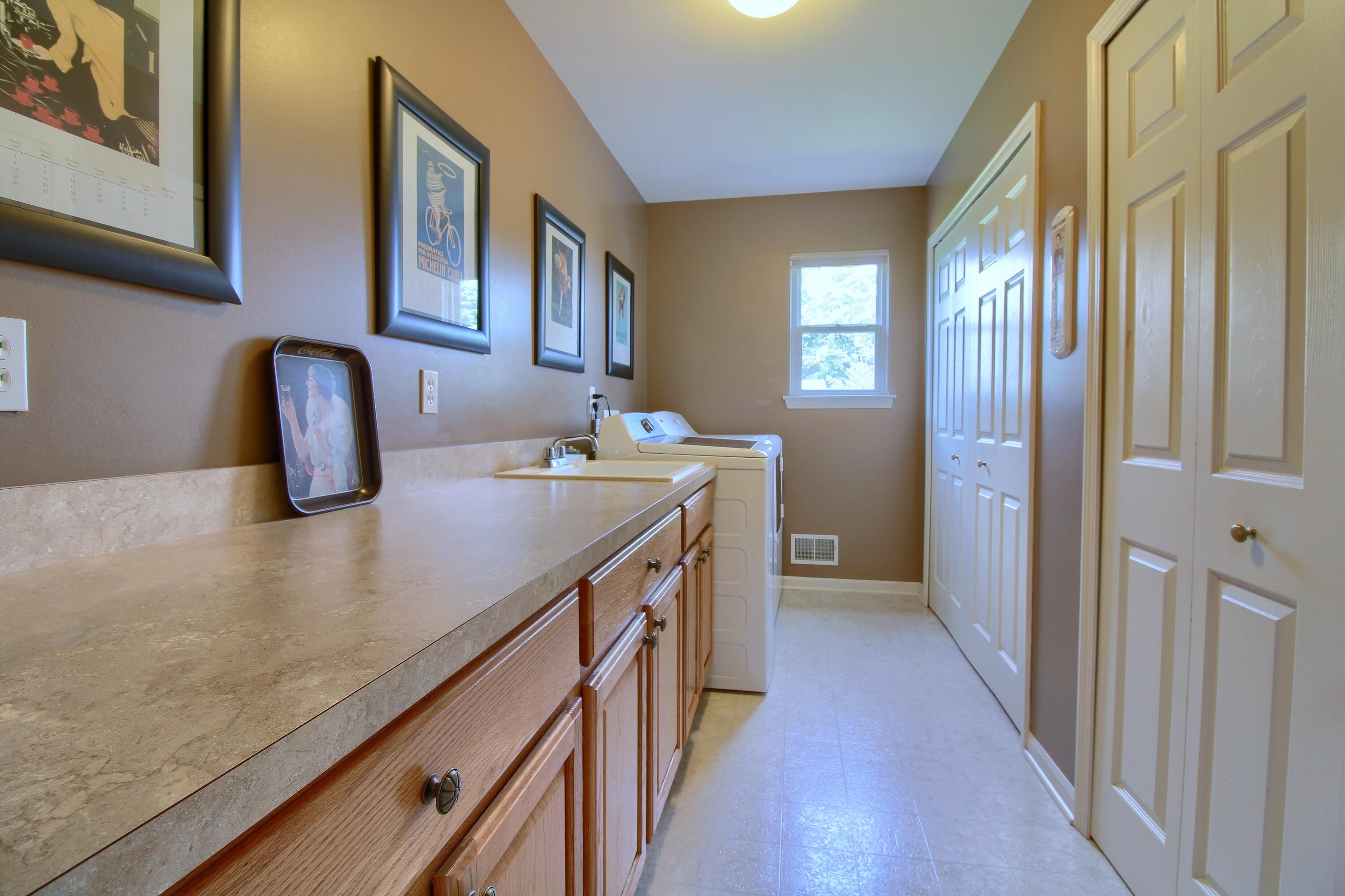 6833 N Meadows Pass Property Photo 19