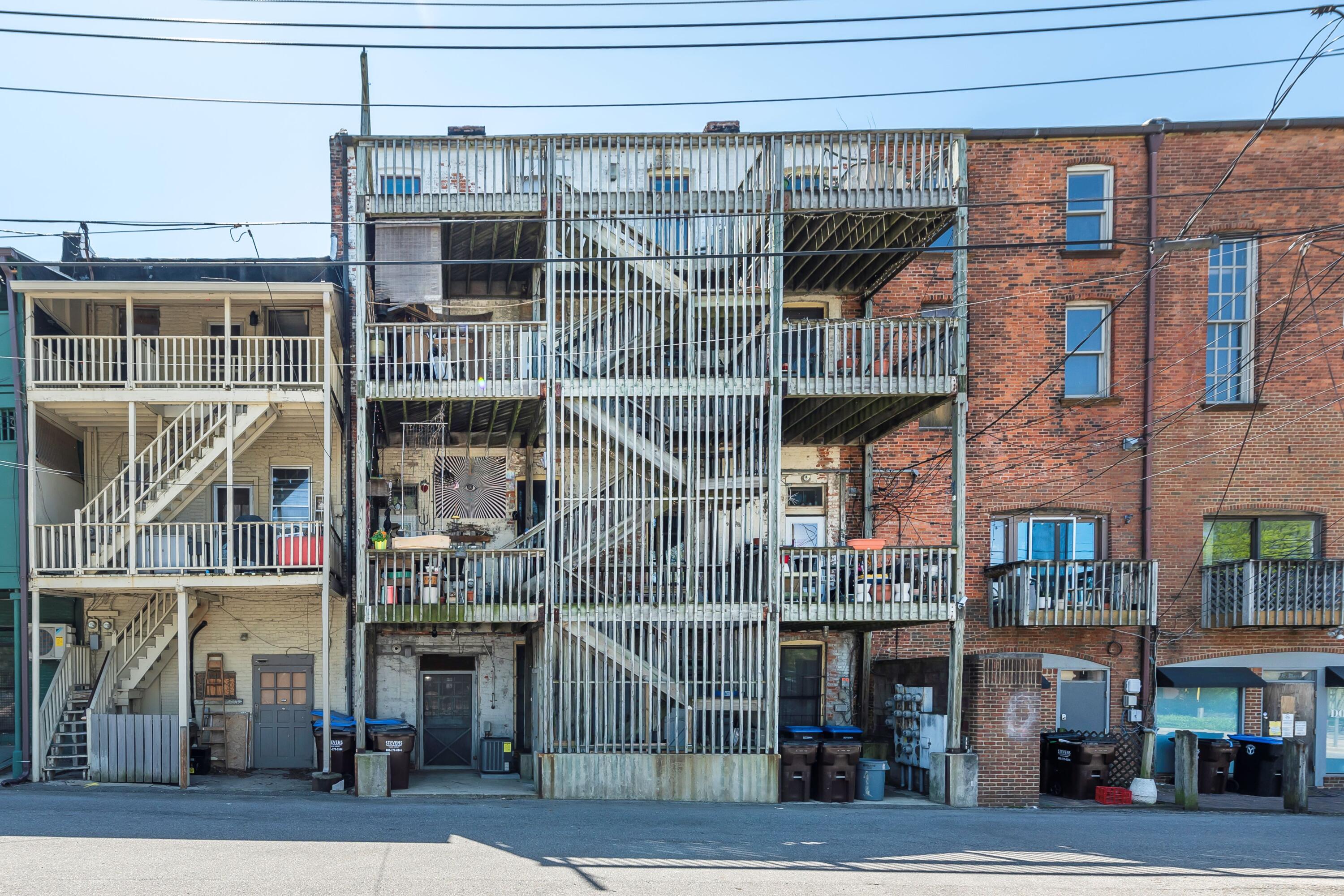 23/25 E Cross Street Property Photo 5