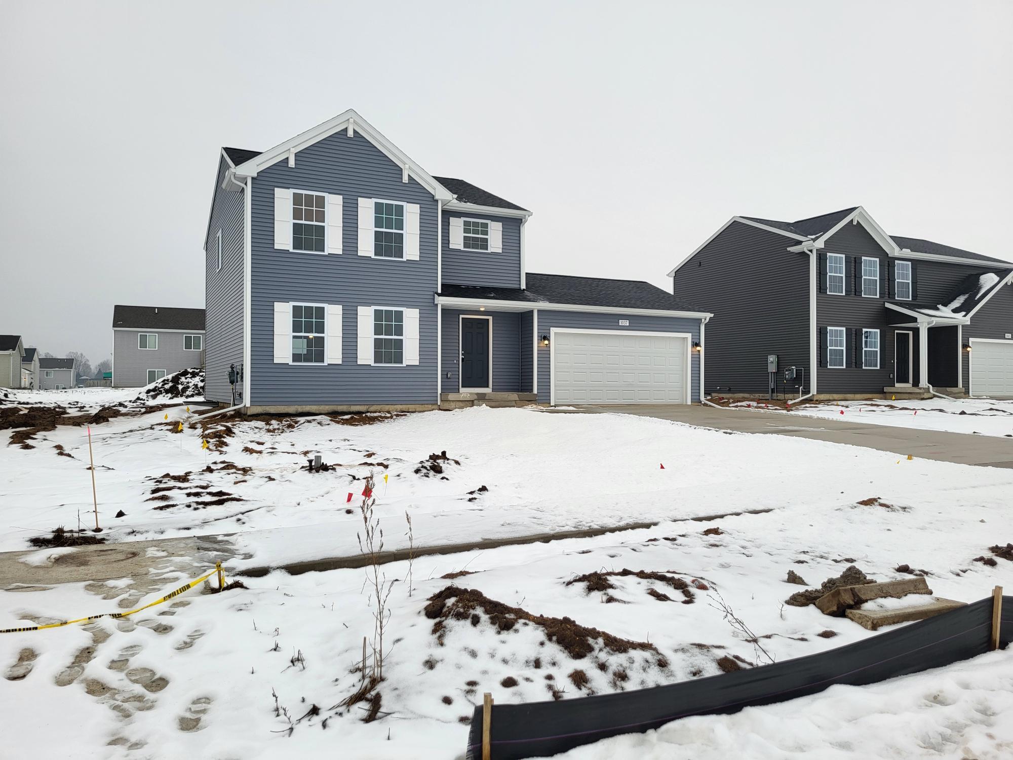 1037 Foxglove Avenue Property Photo 1
