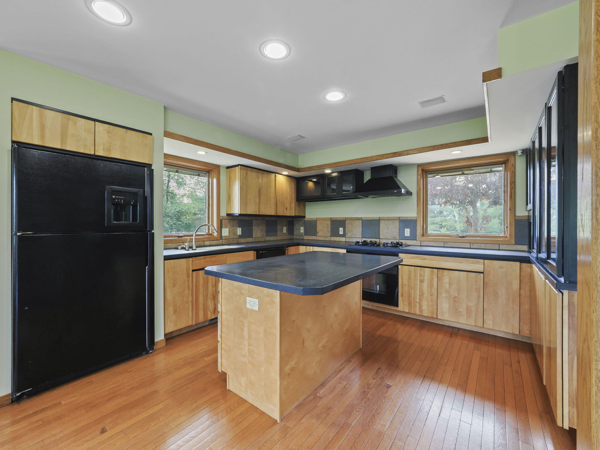 200 National Drive Property Photo 5