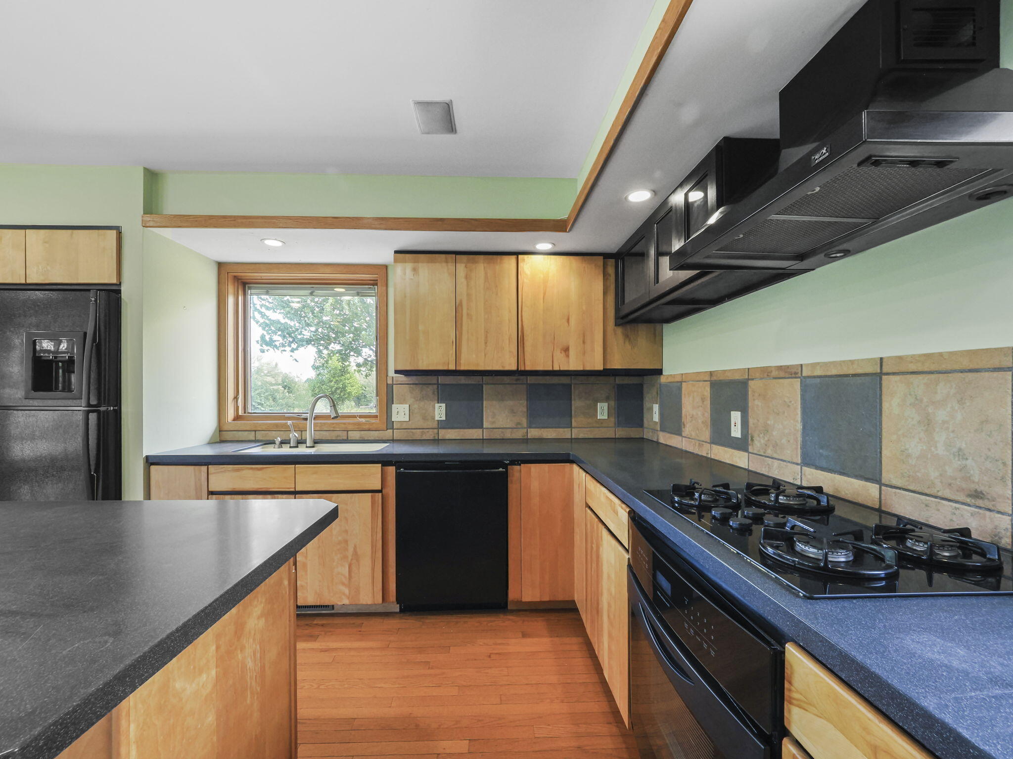 200 National Drive Property Photo 7