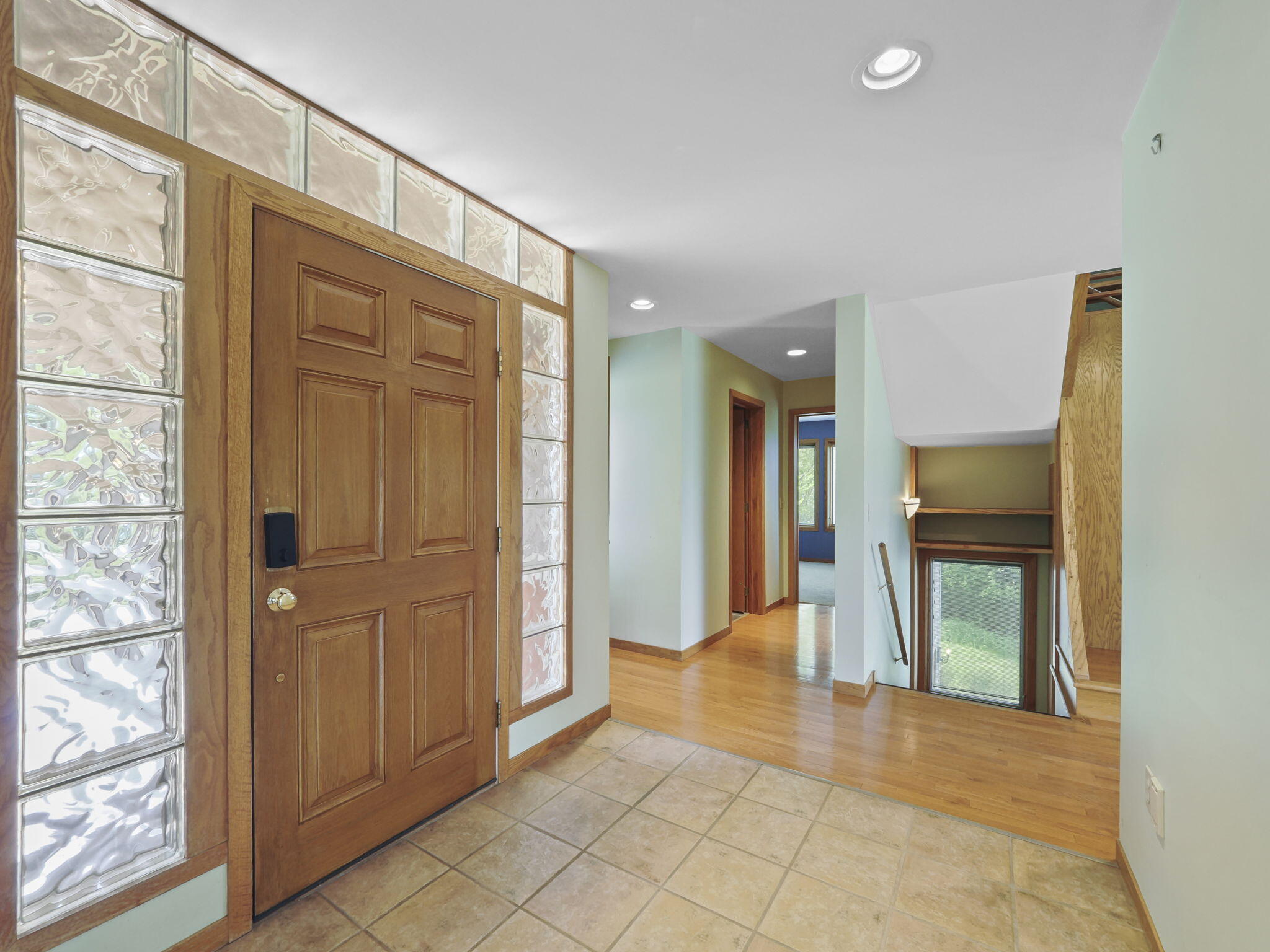 200 National Drive Property Photo 10