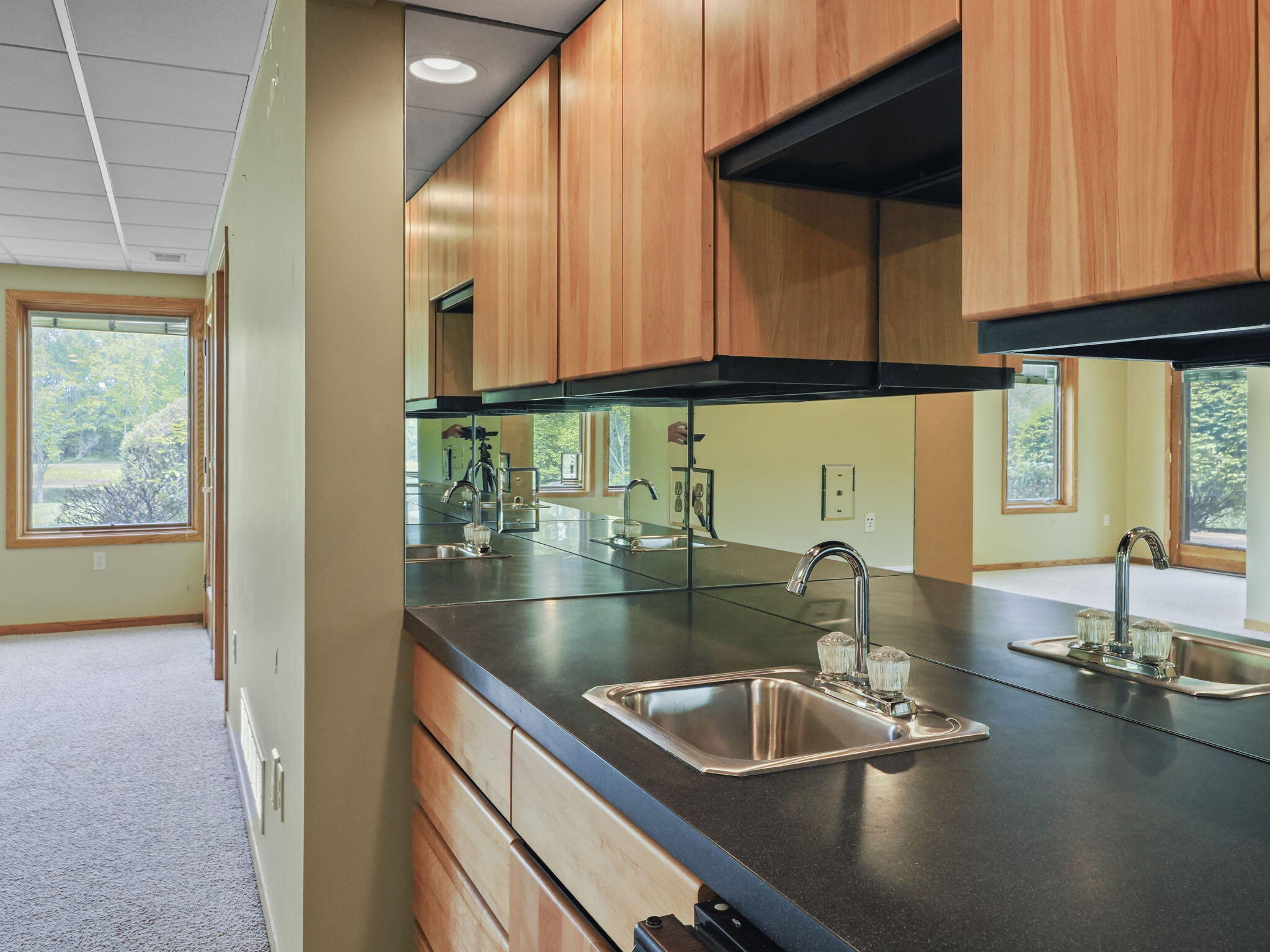 200 National Drive Property Photo 19