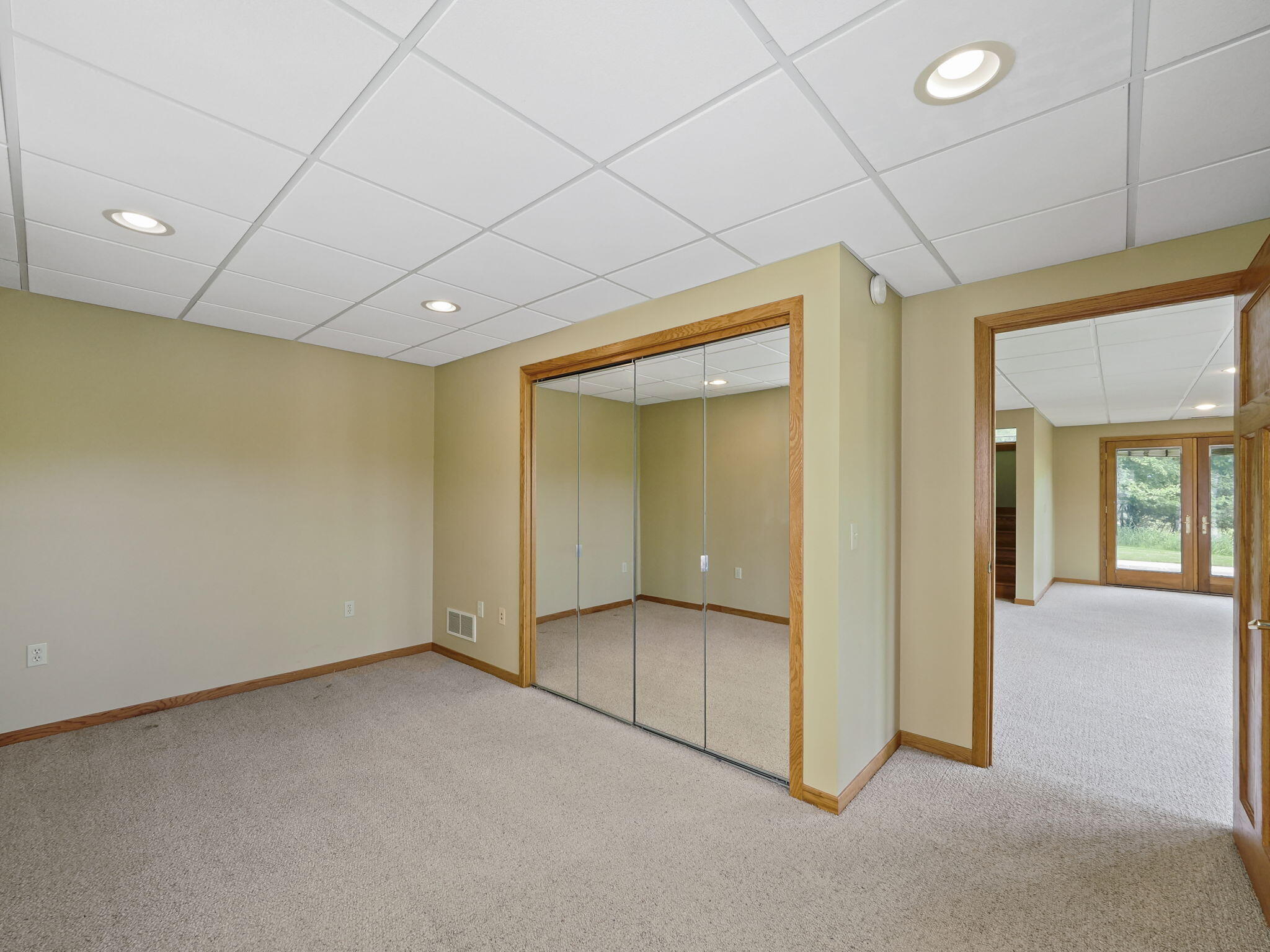 200 National Drive Property Photo 24