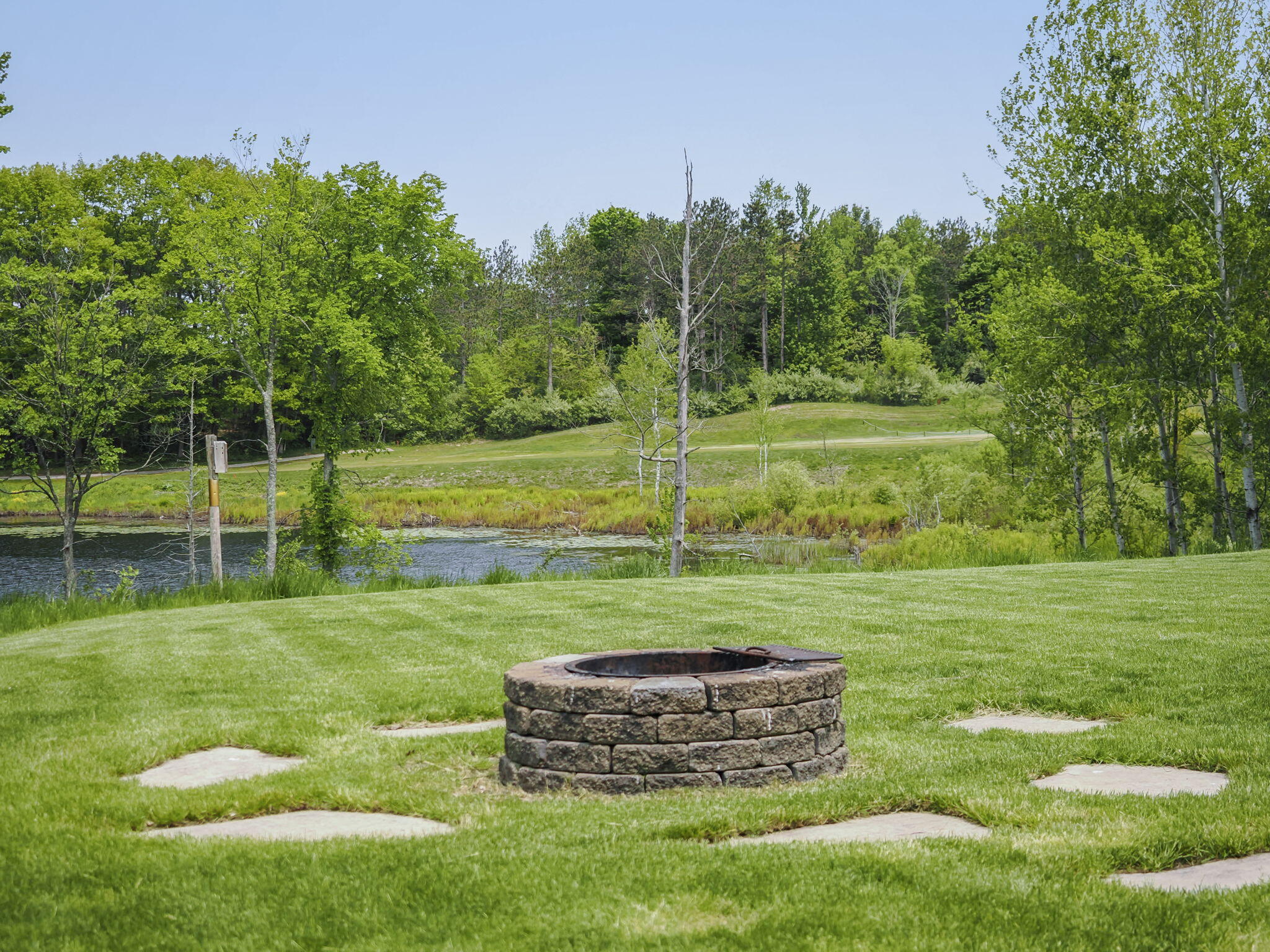 200 National Drive Property Photo 31