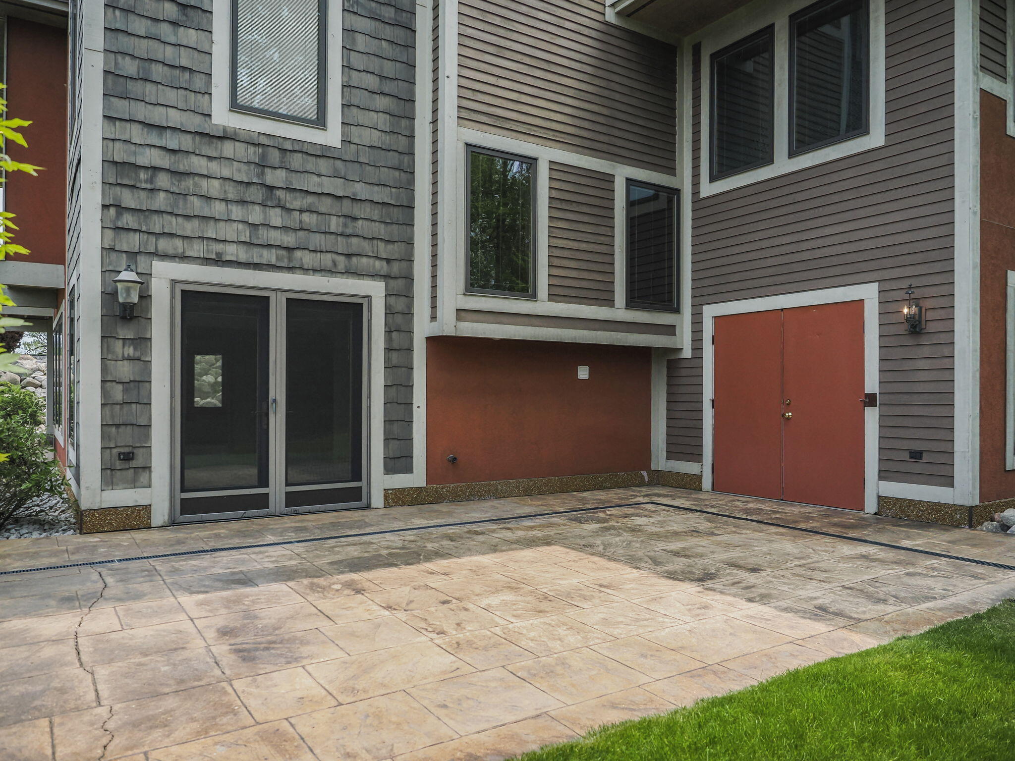 200 National Drive Property Photo 32