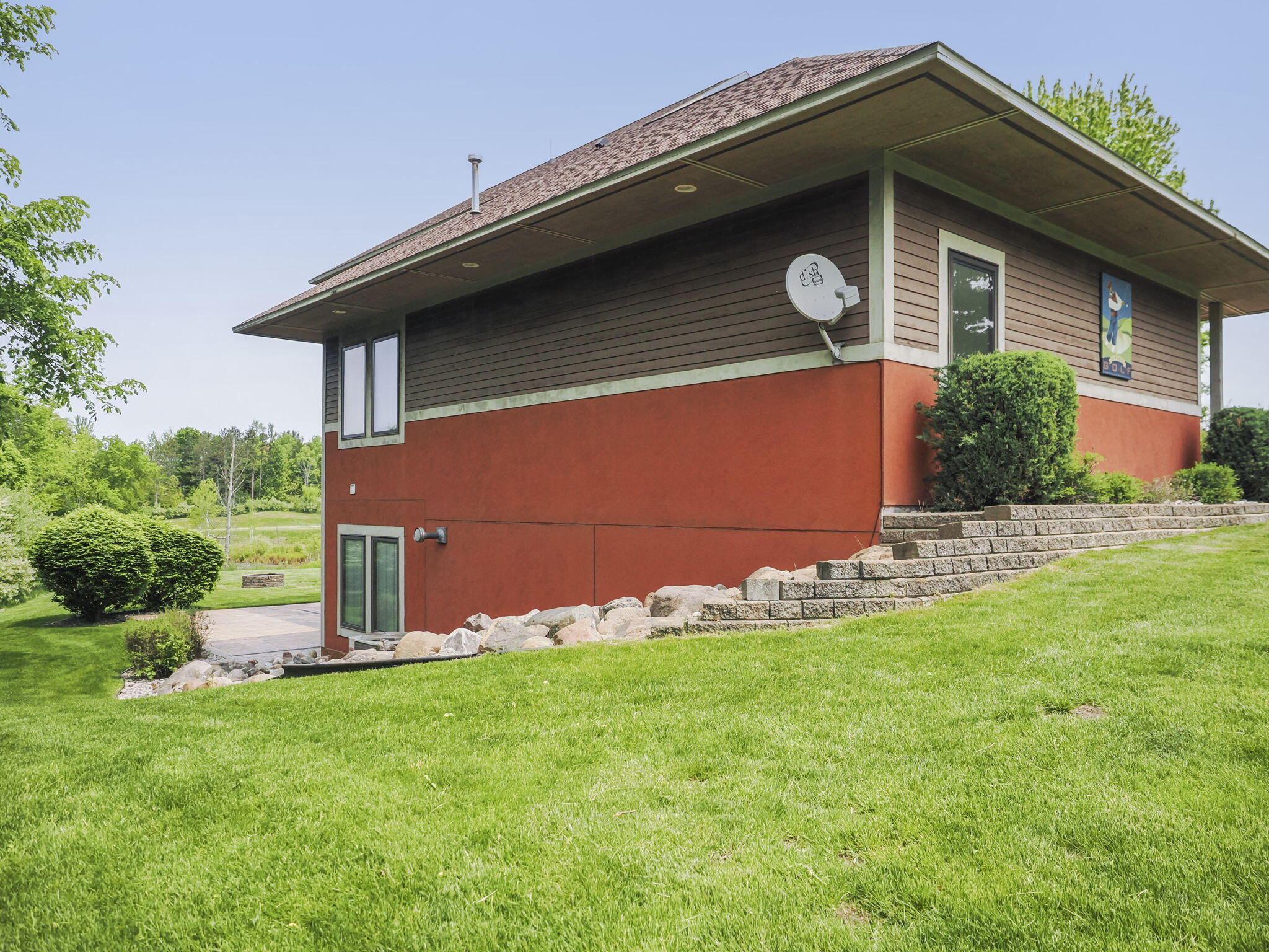 200 National Drive Property Photo 34
