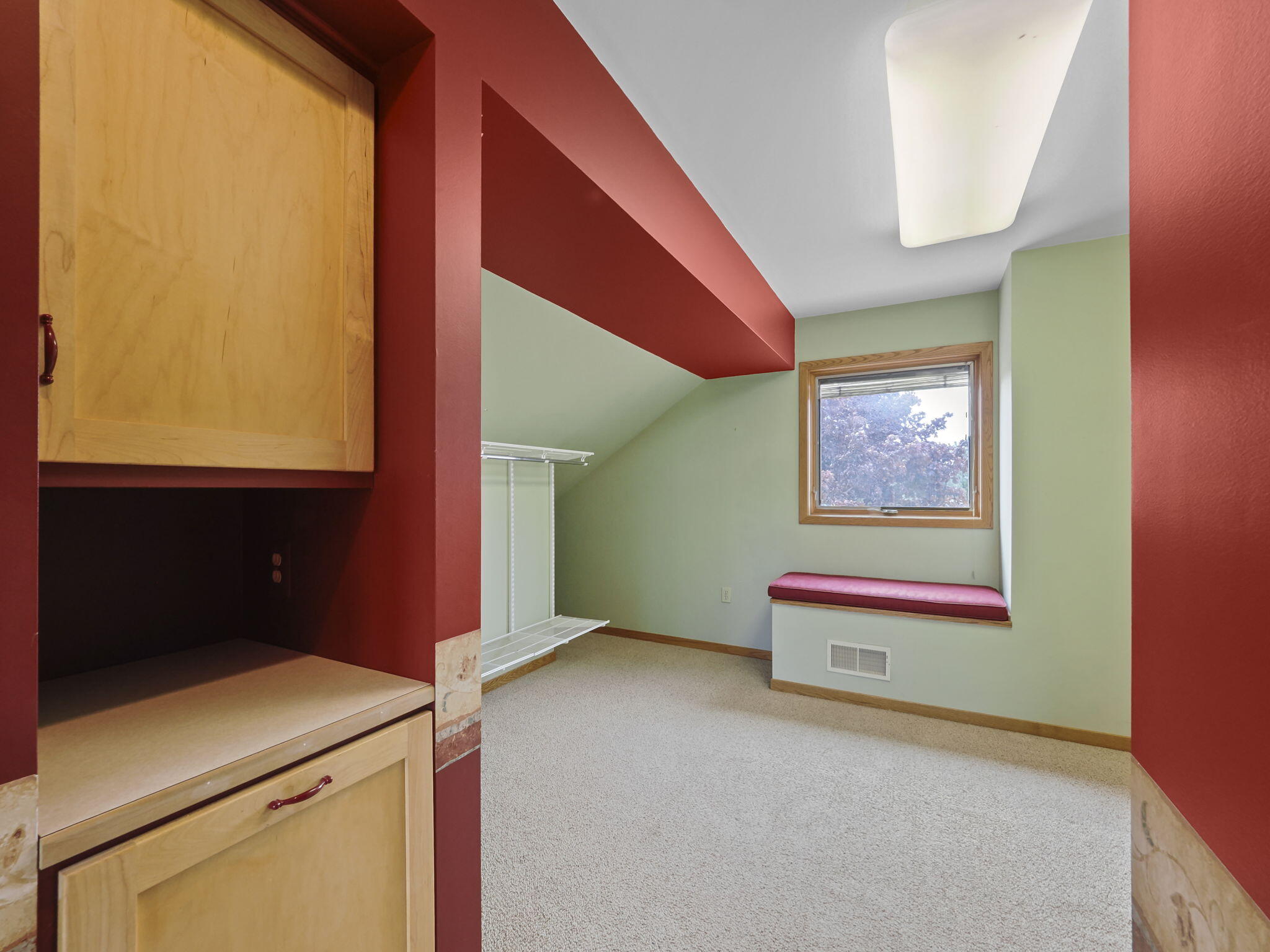 200 National Drive Property Photo 55