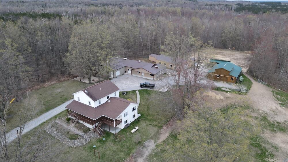 1734 N Galbraith Road Property Photo 1