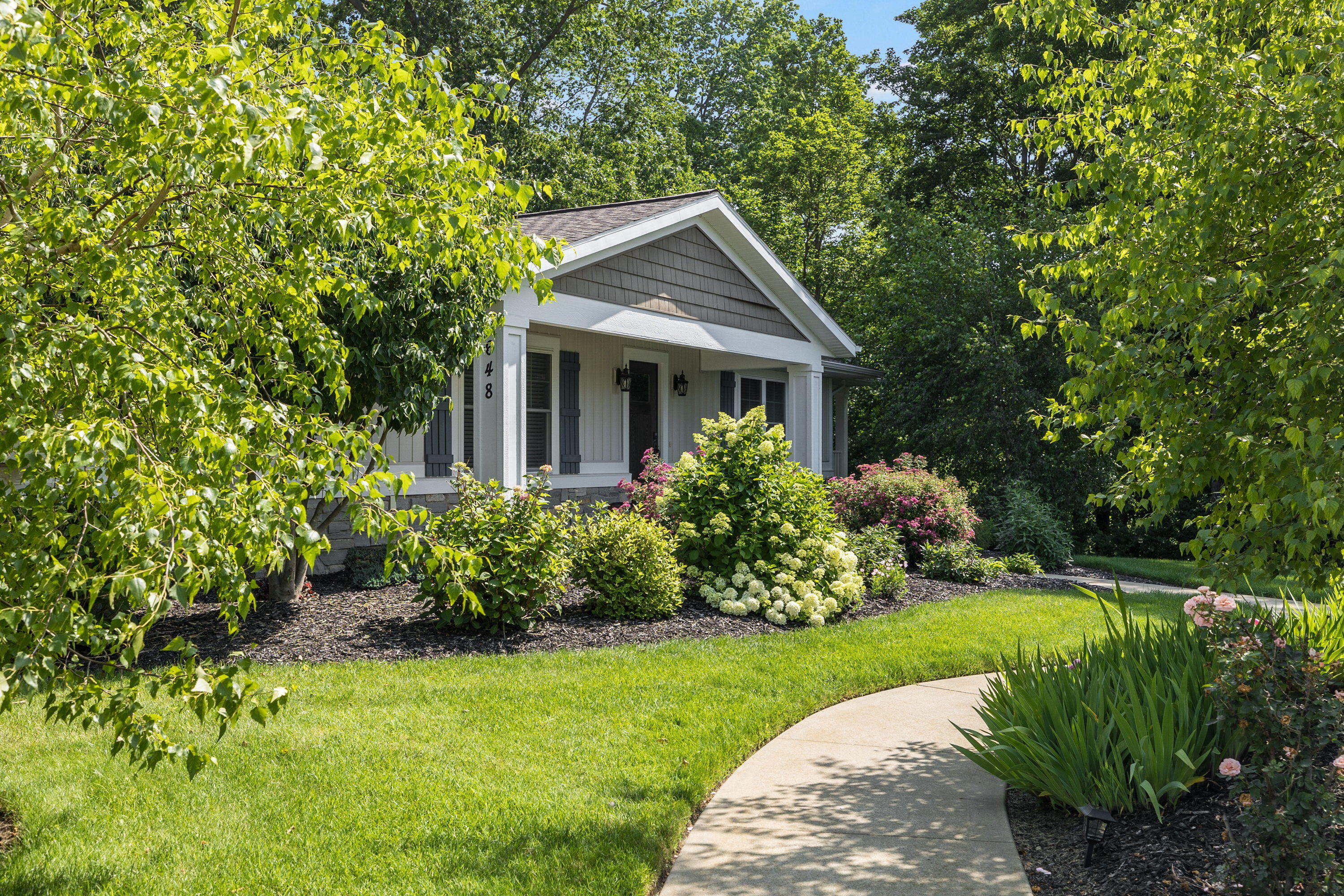 648 Francis Street Property Photo 2