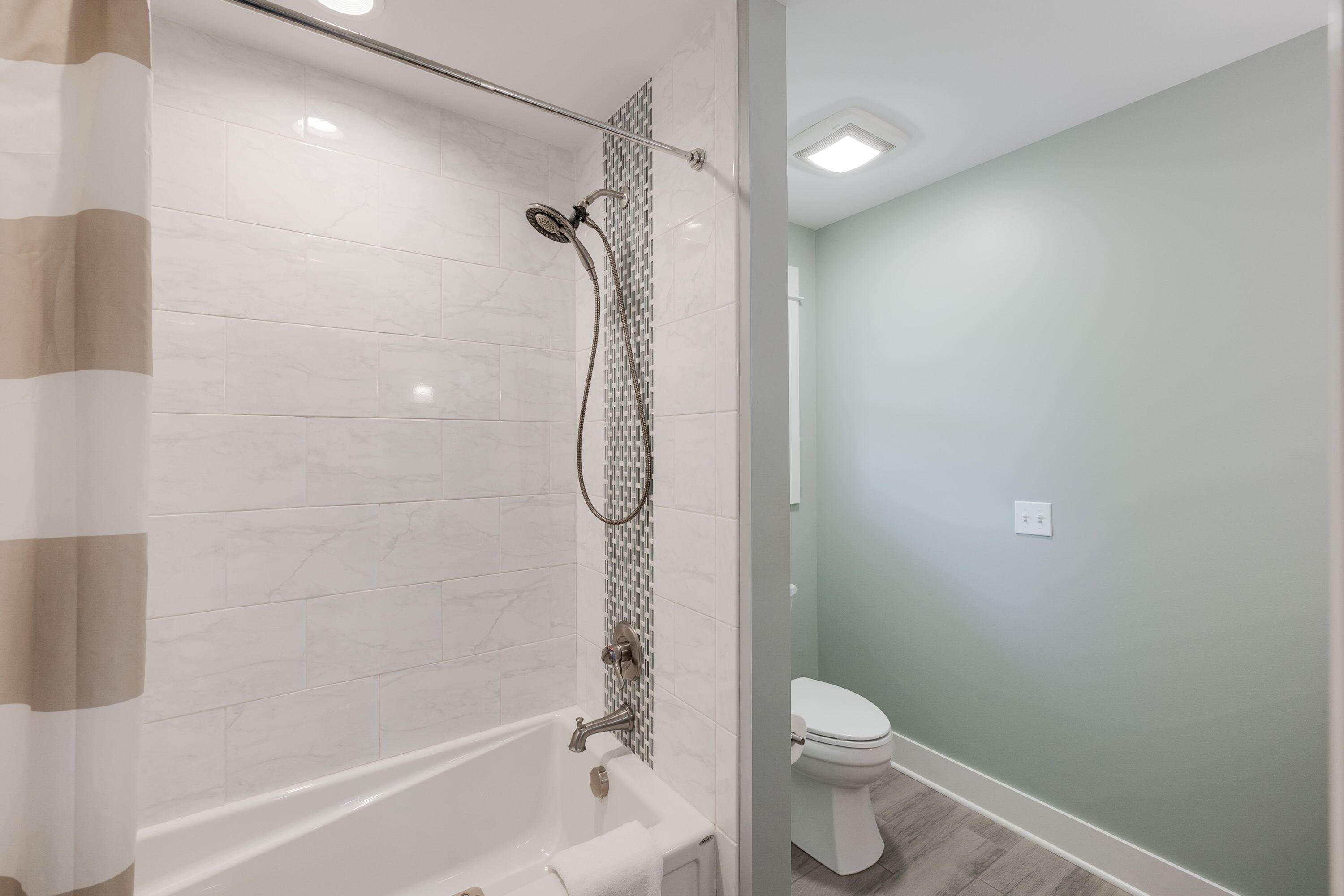 648 Francis Street Property Photo 9