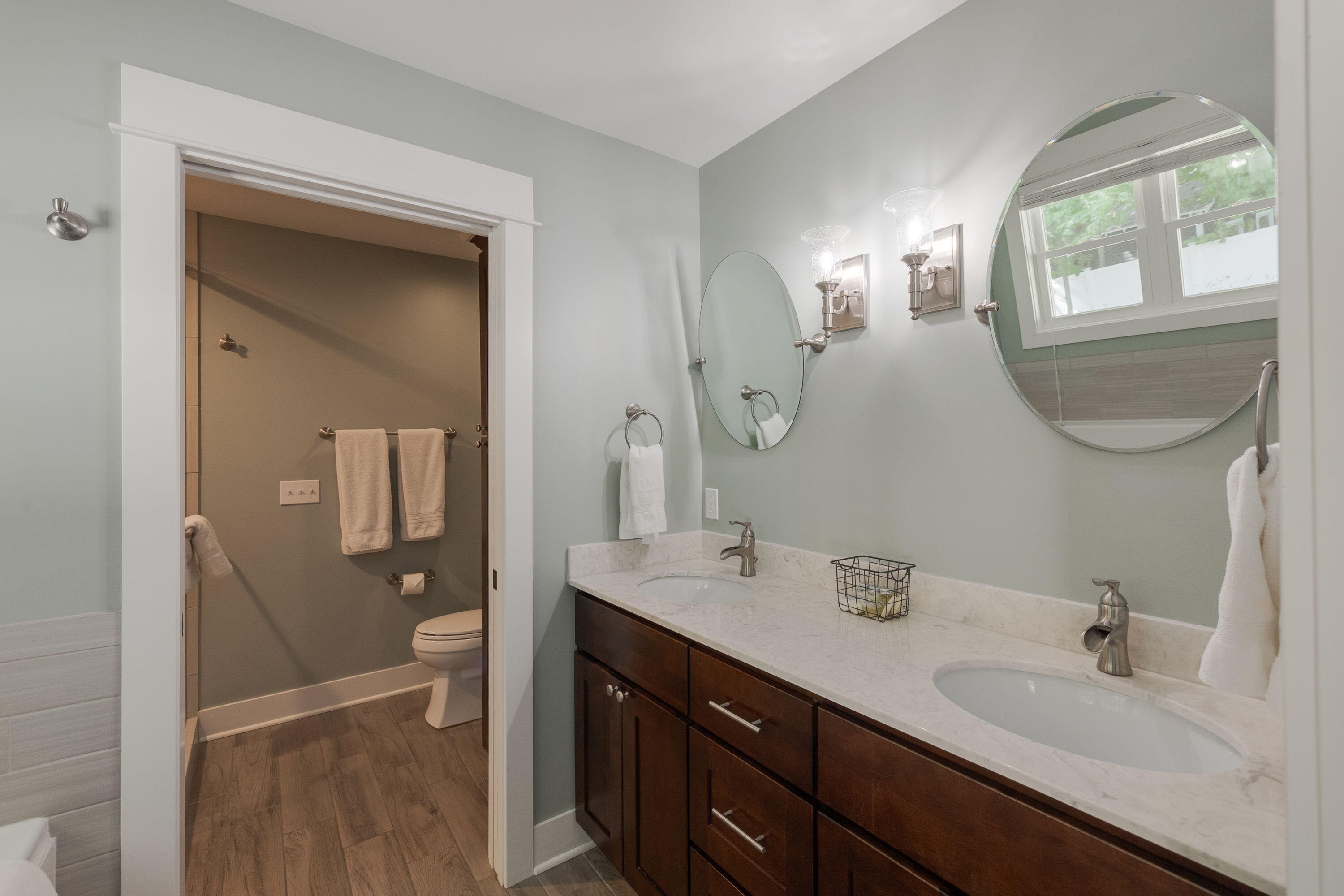 648 Francis Street Property Photo 12