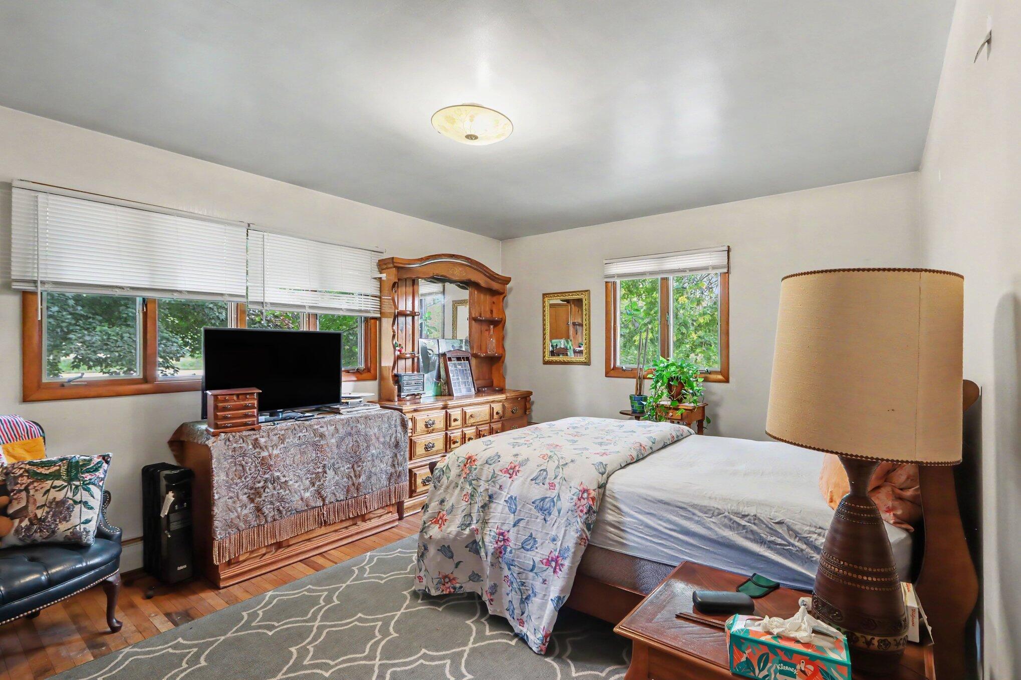 12090 M 40 Property Photo 10