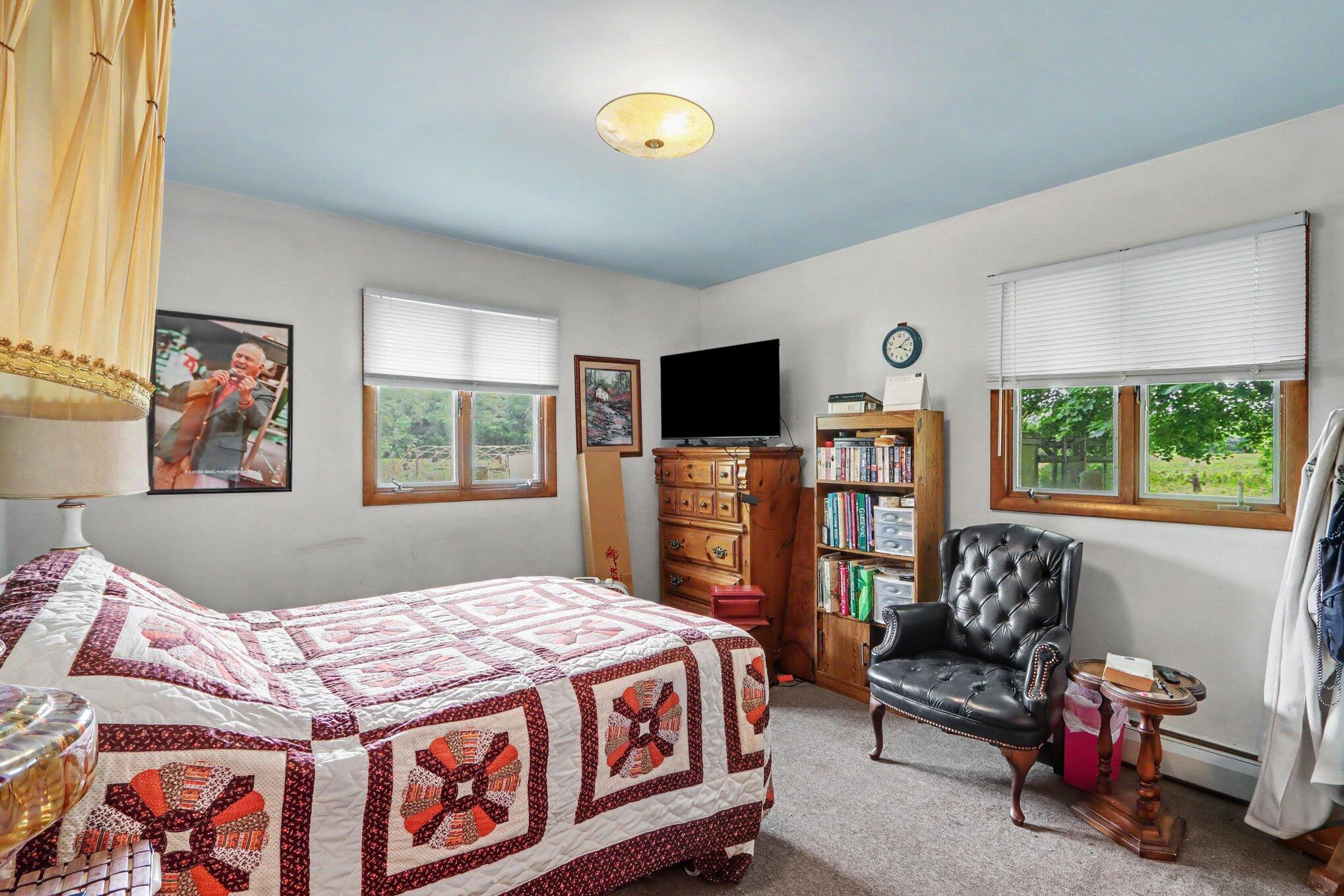 12090 M 40 Property Photo 14