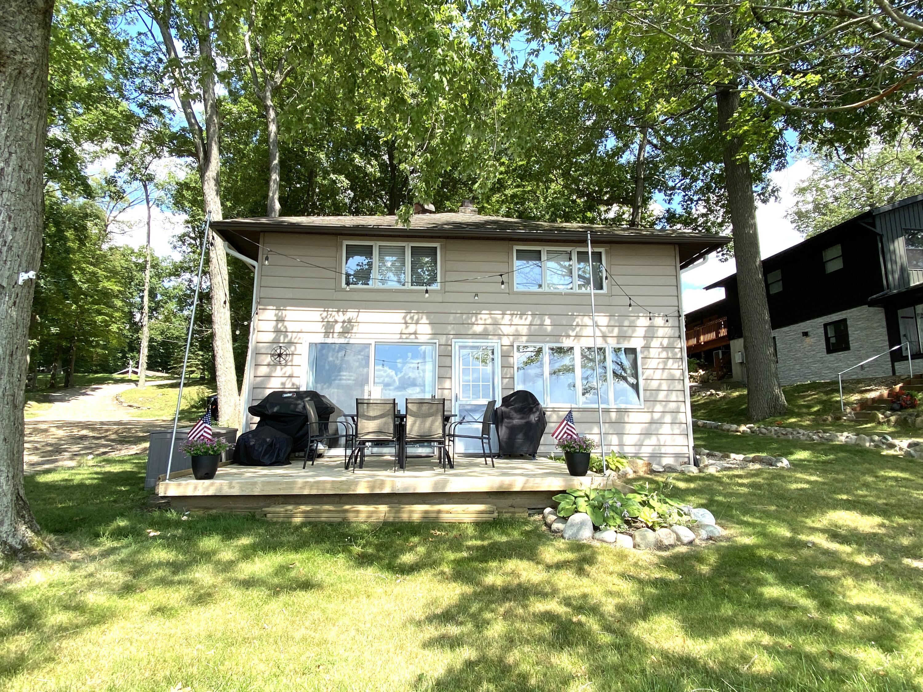 4537 Cordes Road Property Photo 1