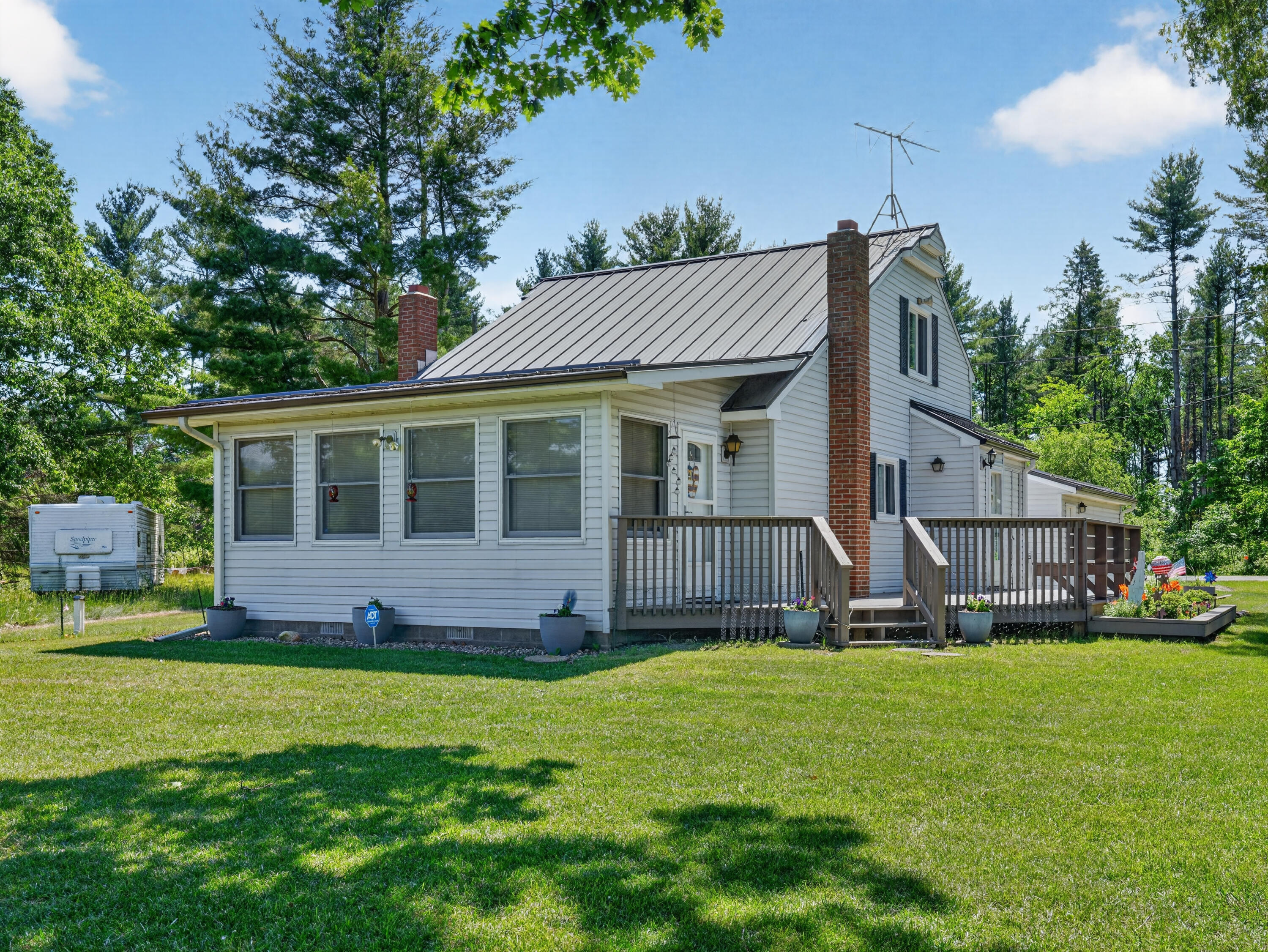 10041 Birch Drive Property Photo 7