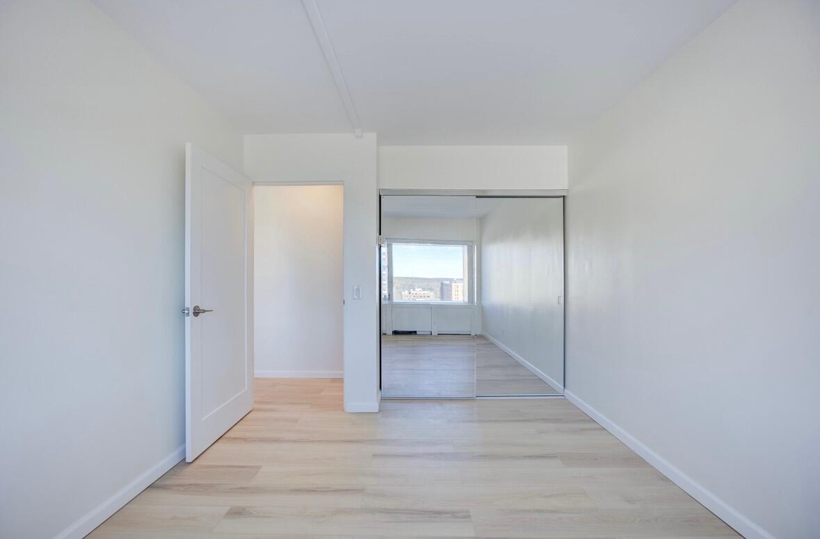 555 E William Street 16g Property Photo 8