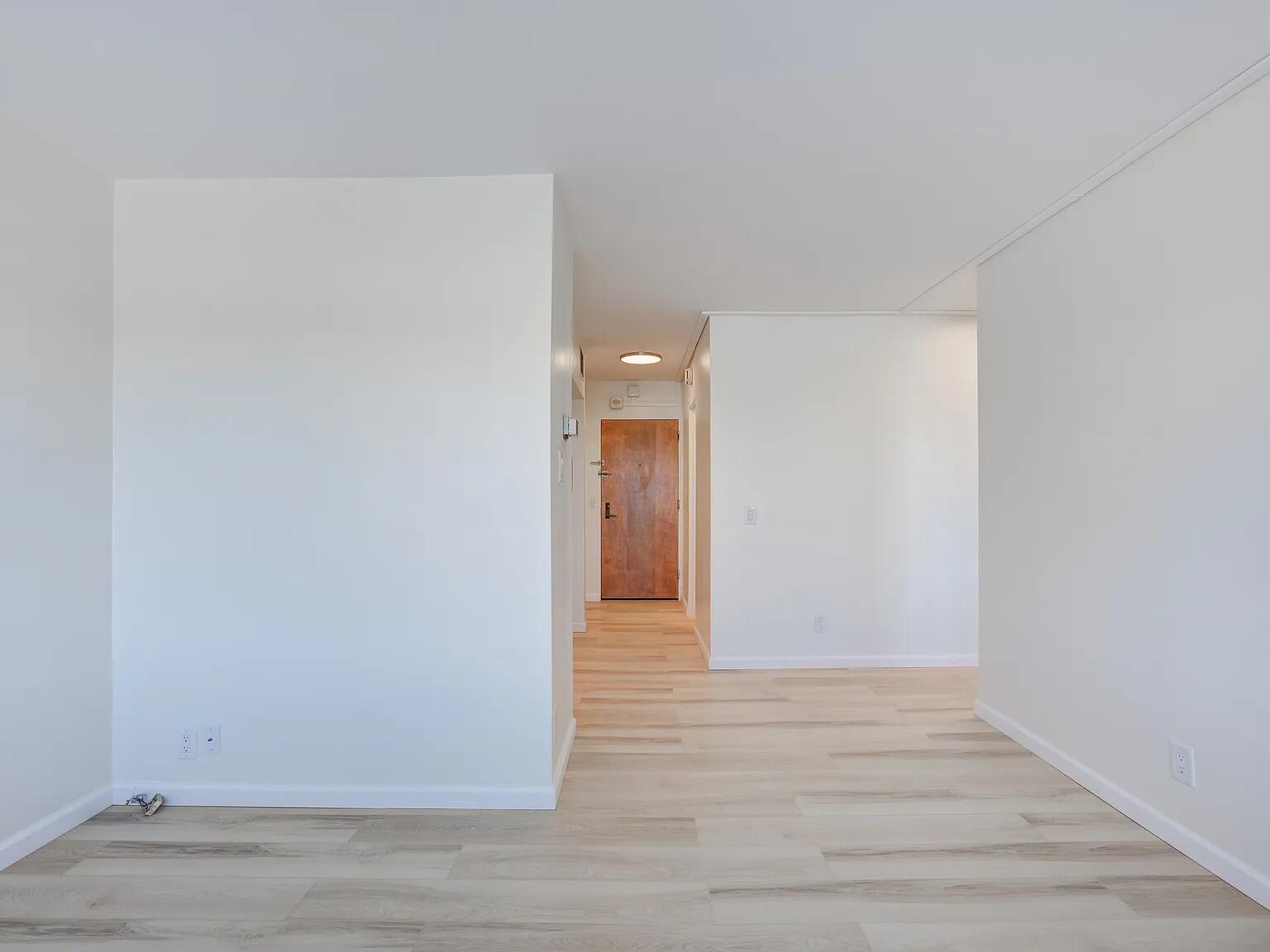 555 E William Street 16g Property Photo 11