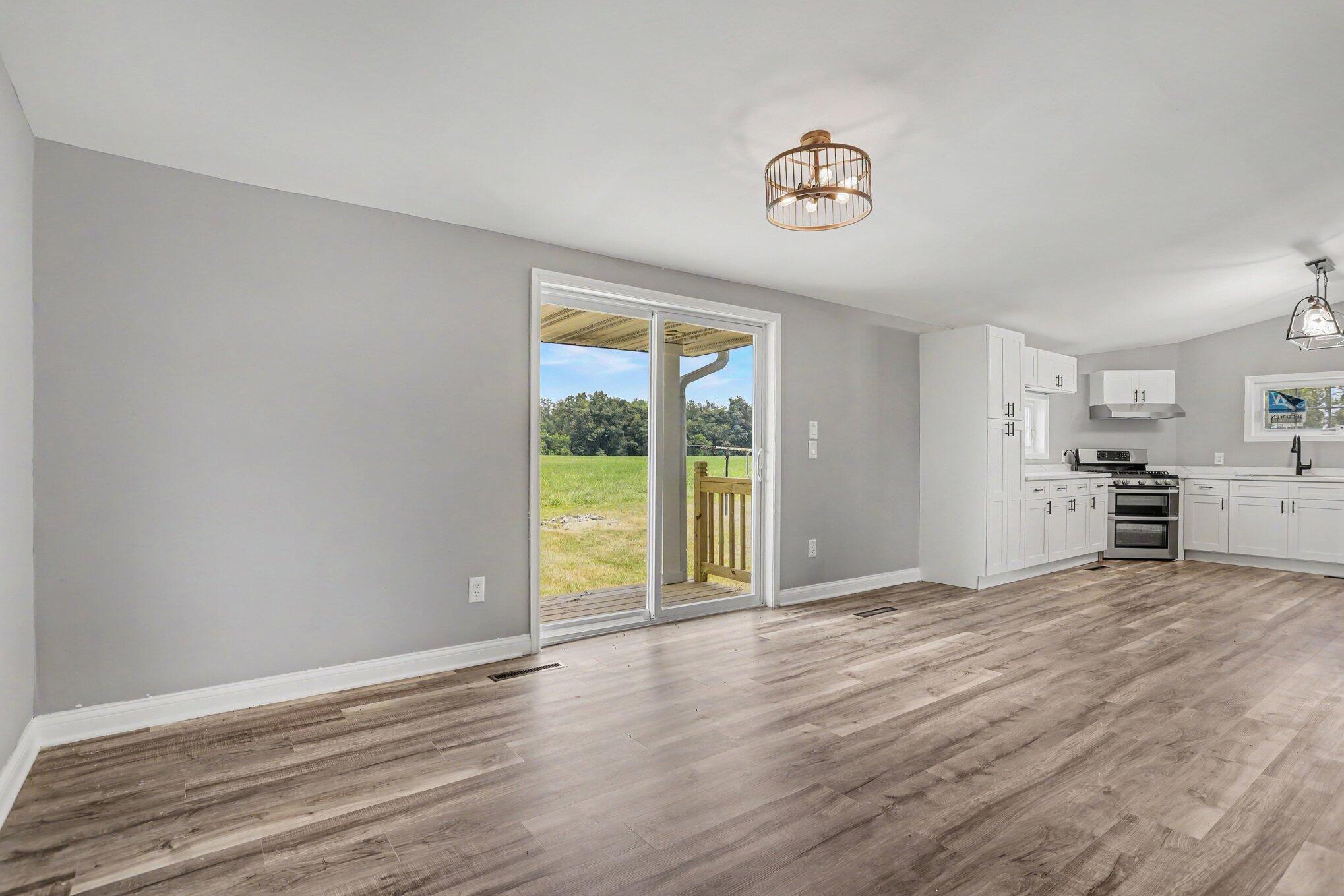 33594 M 60 Property Photo 7