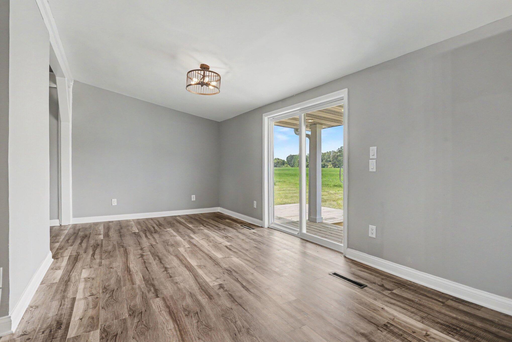 33594 M 60 Property Photo 8