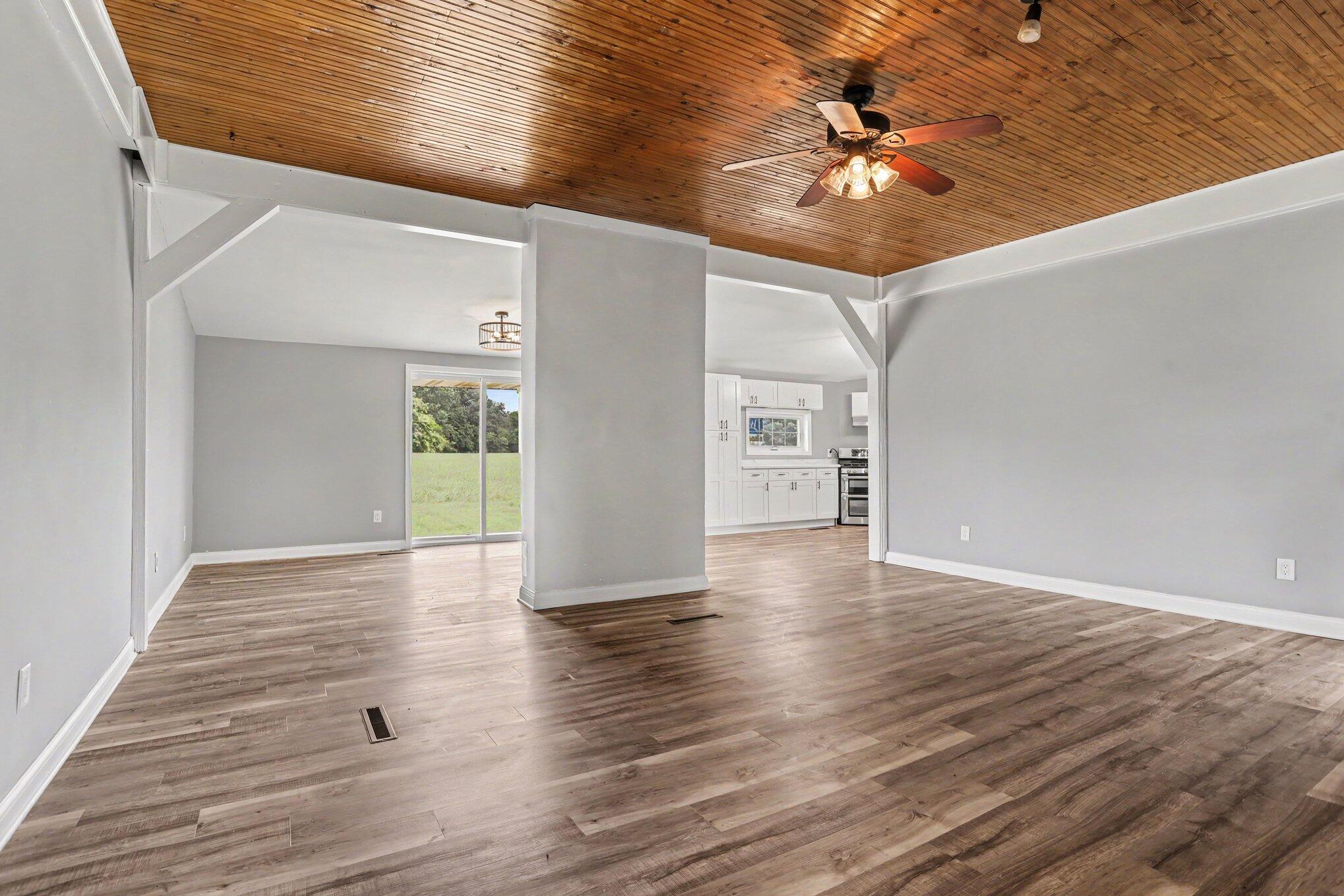 33594 M 60 Property Photo 12
