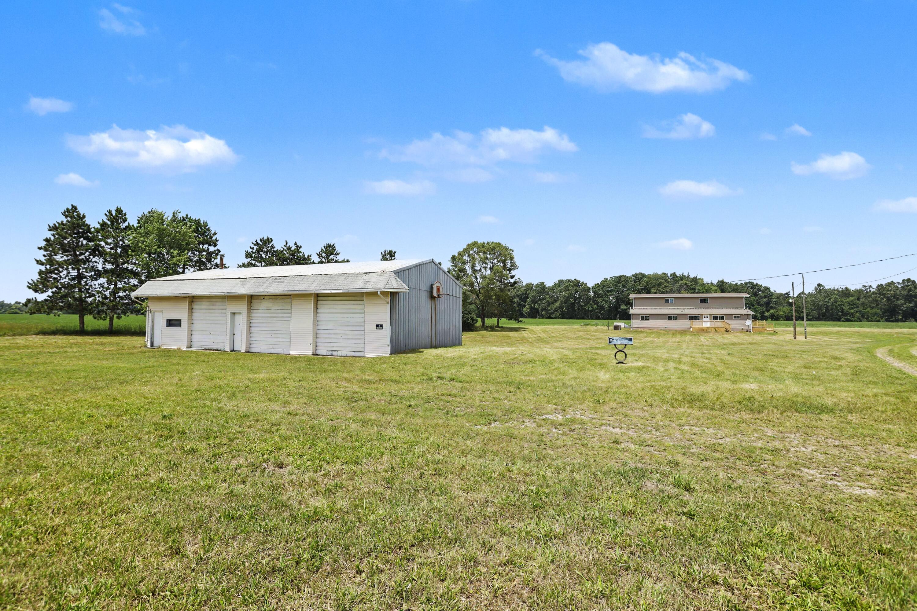 33594 M 60 Property Photo 26