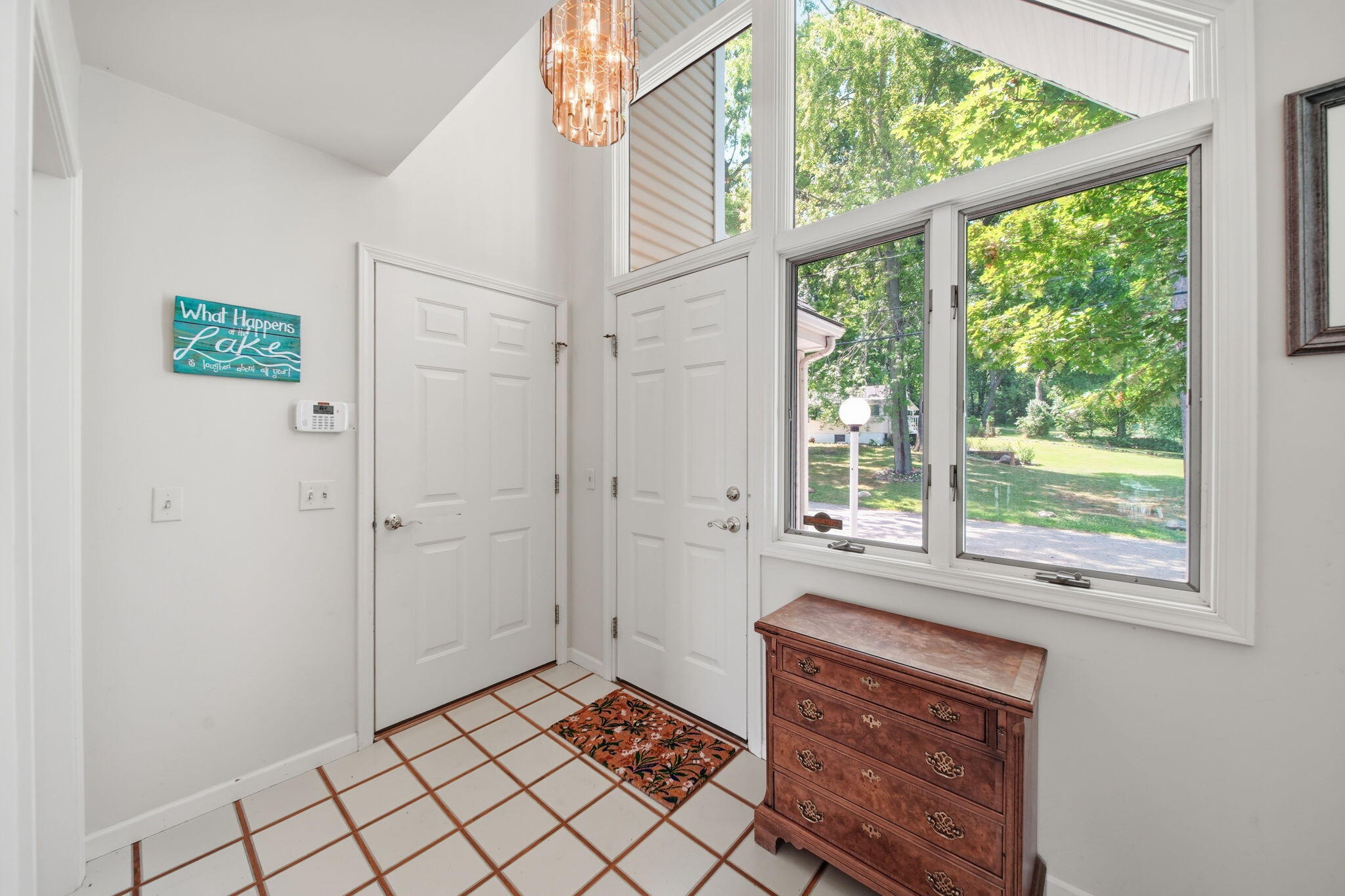 413 Oakwood Avenue Property Photo 8