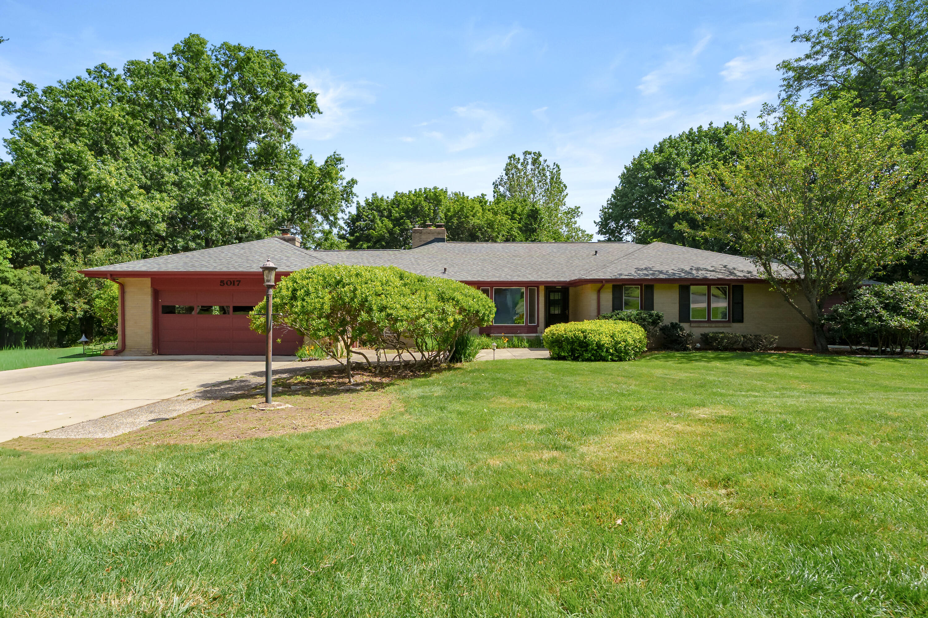 5017 Merryview Drive Property Photo 33