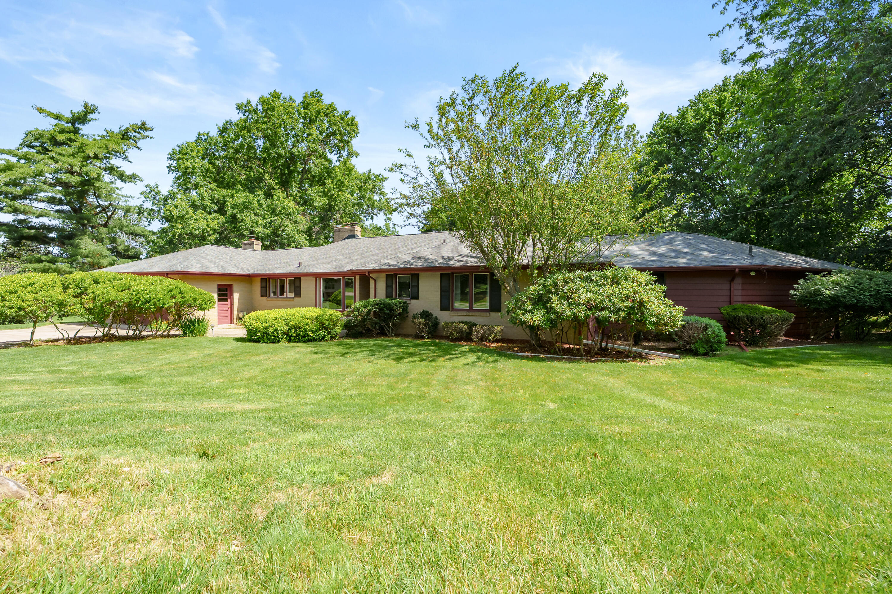 5017 Merryview Drive Property Photo 34