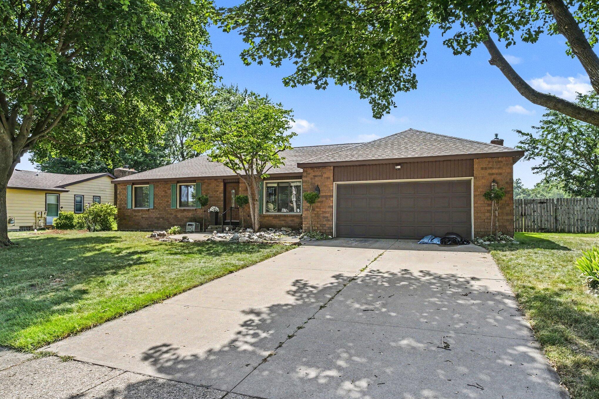 3893 Granada Court NW