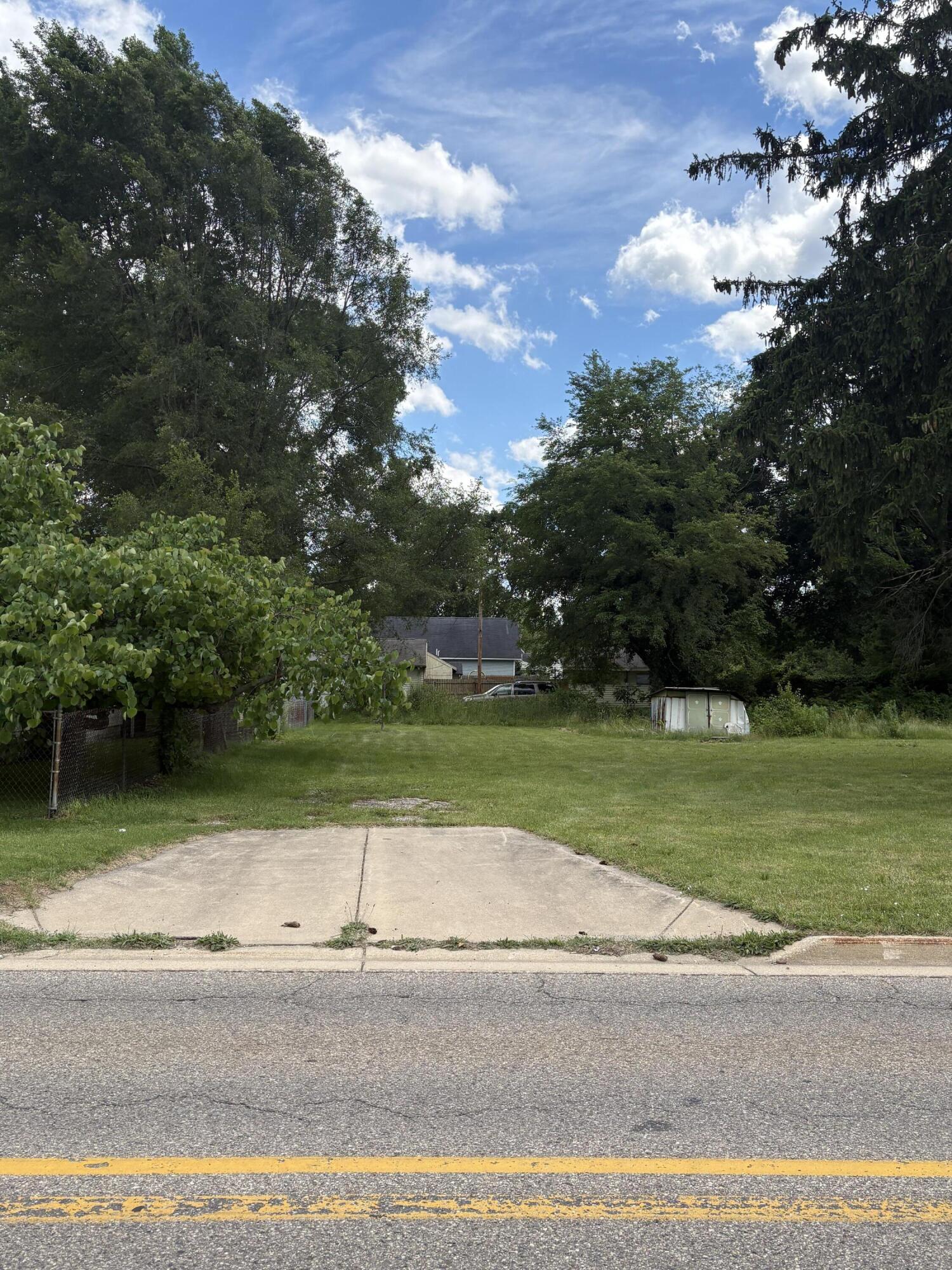 284 E Center Street Property Photo 3