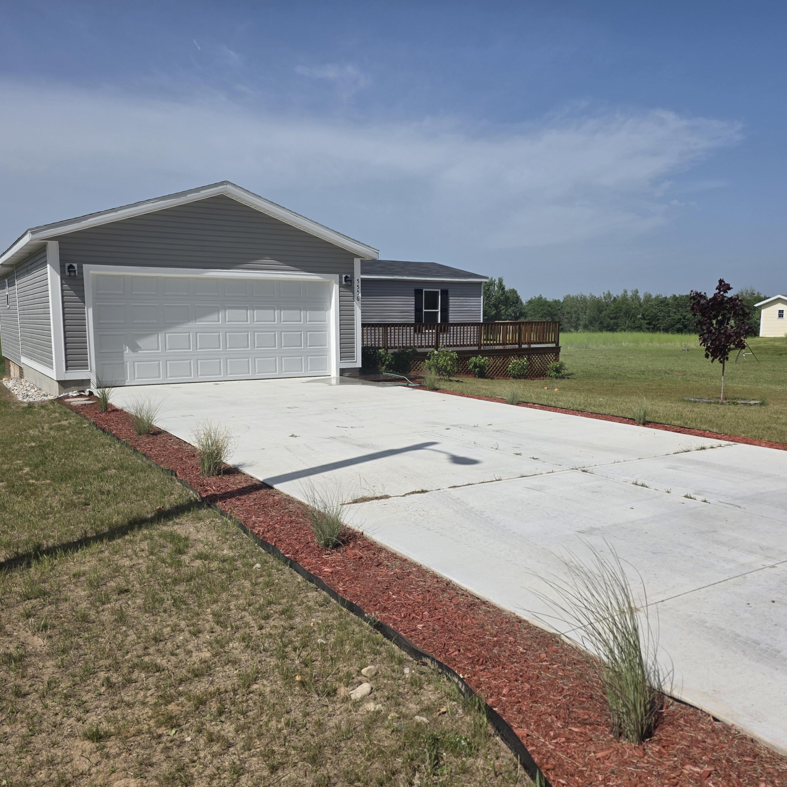 5556 W Lake Boulevard Property Photo 2