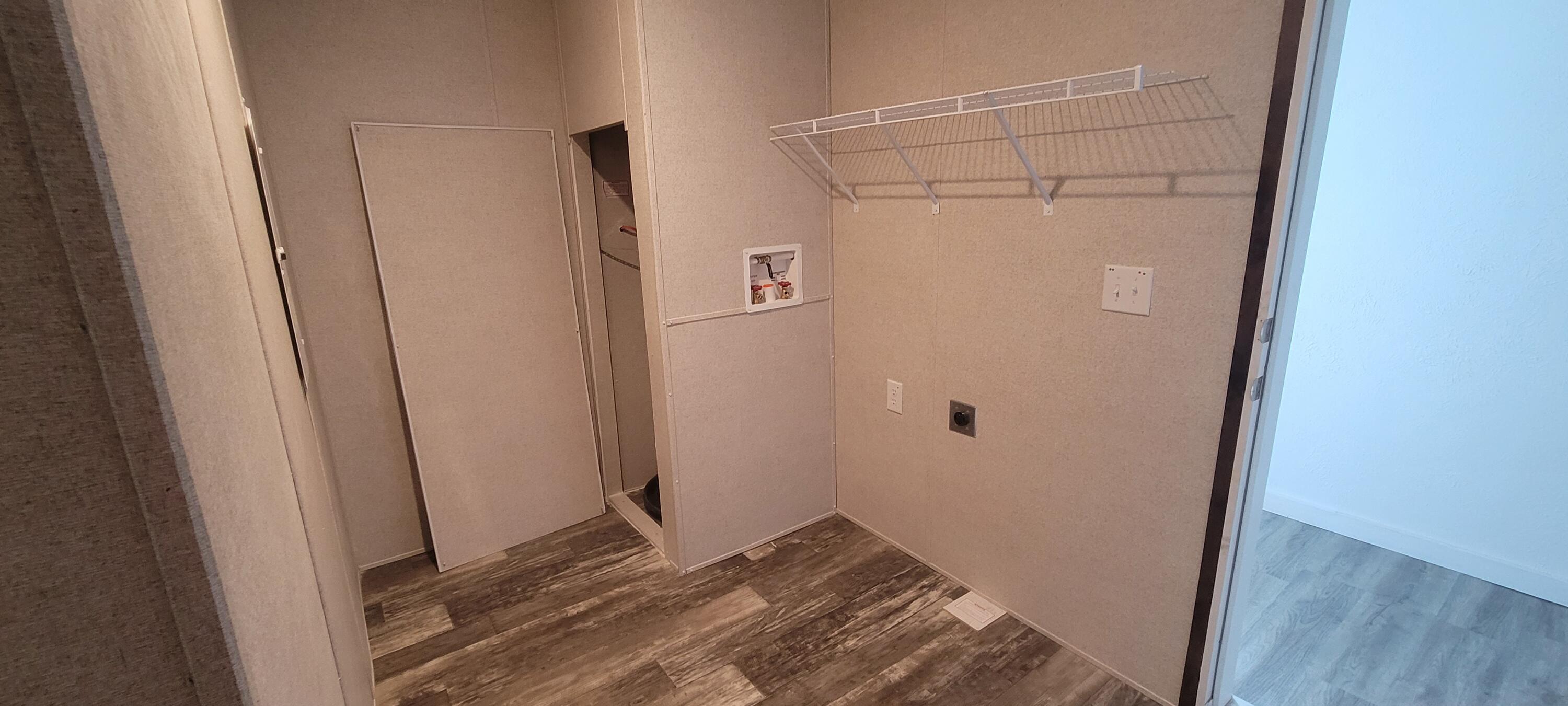 5556 W Lake Boulevard Property Photo 16