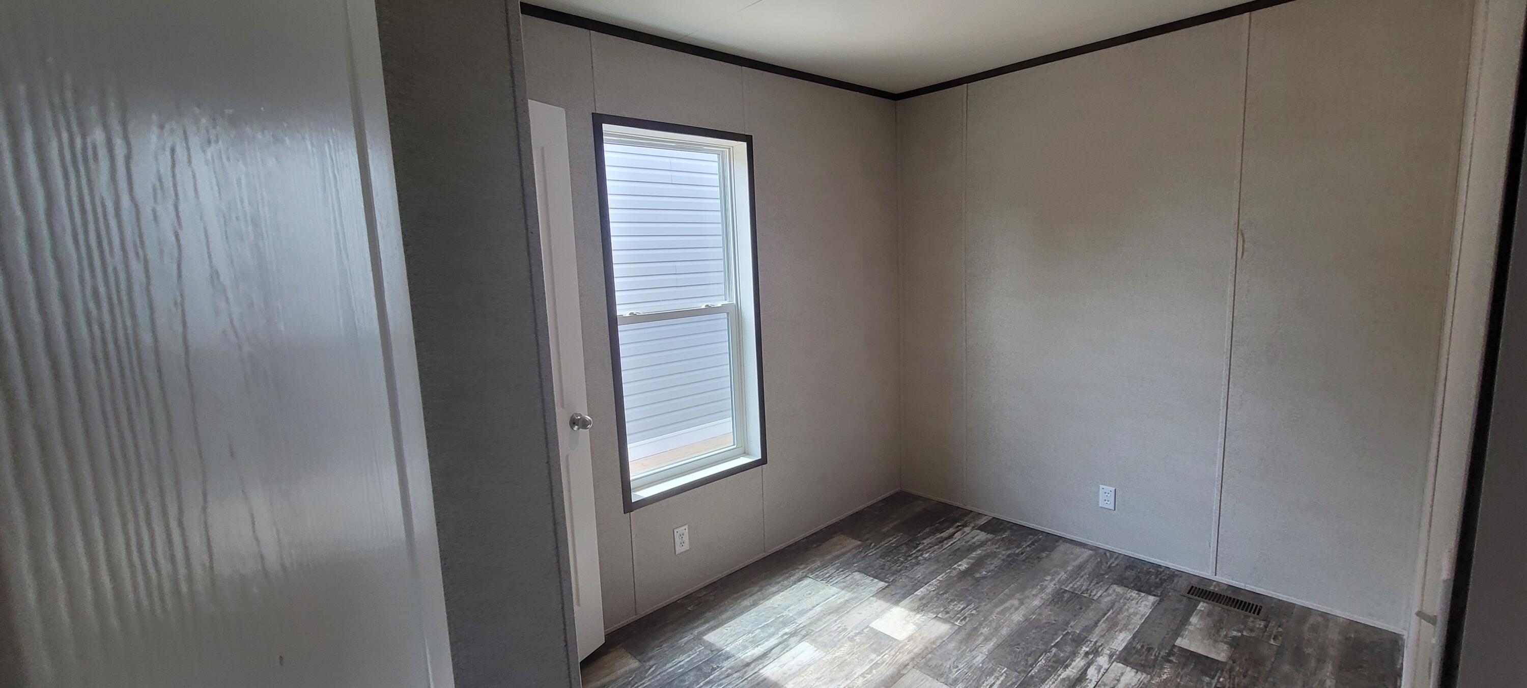 5556 W Lake Boulevard Property Photo 23