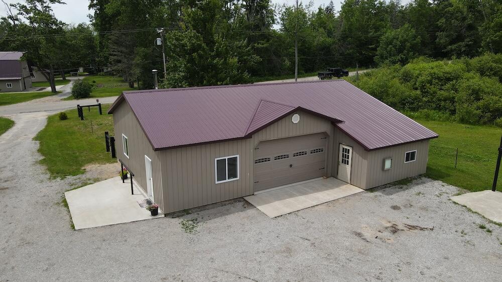 1692 N Galbraith Road Property Photo 9