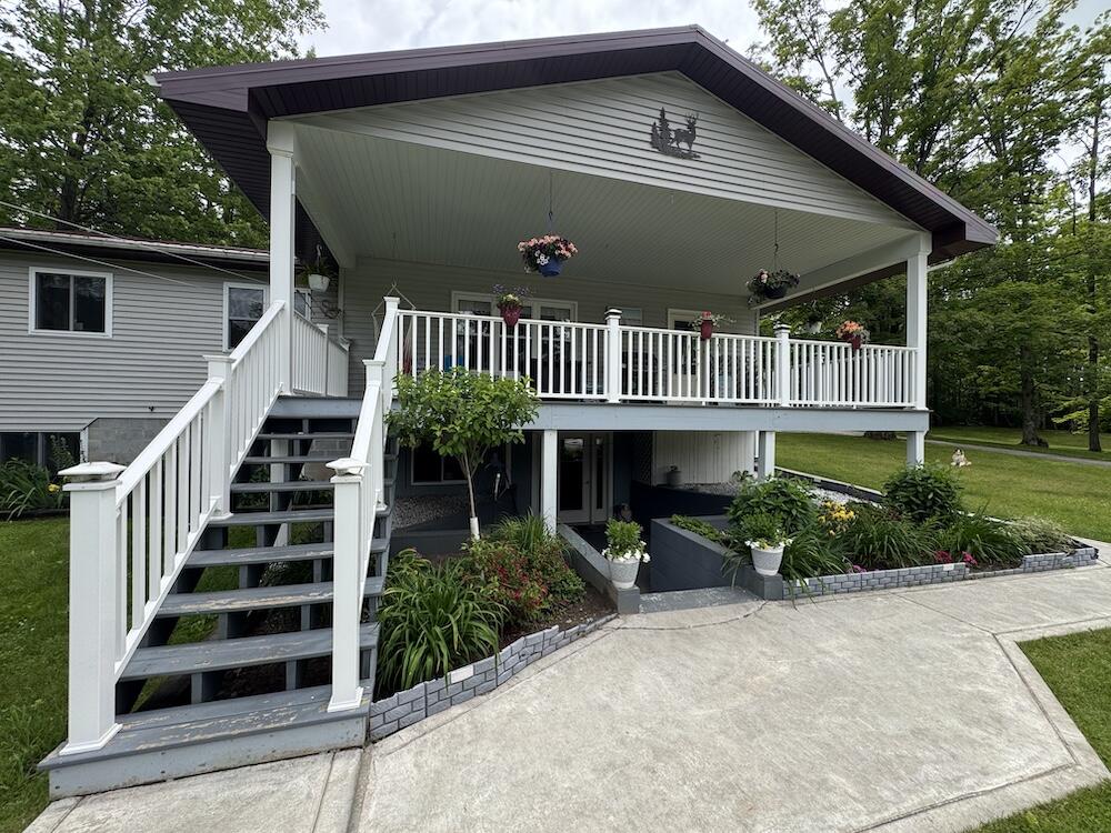 1692 N Galbraith Road Property Photo 11