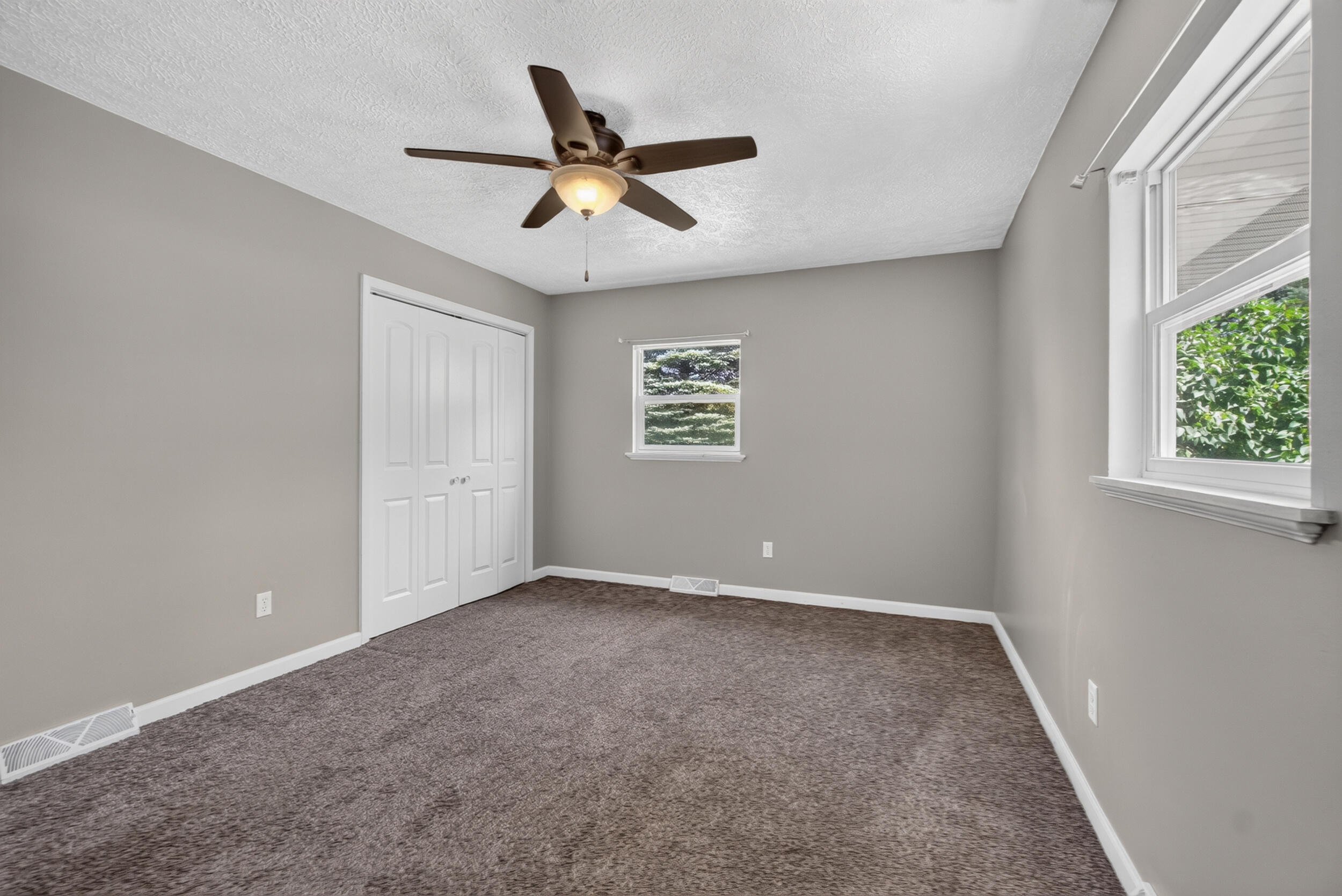 6423 Inverness Lane Property Photo 27