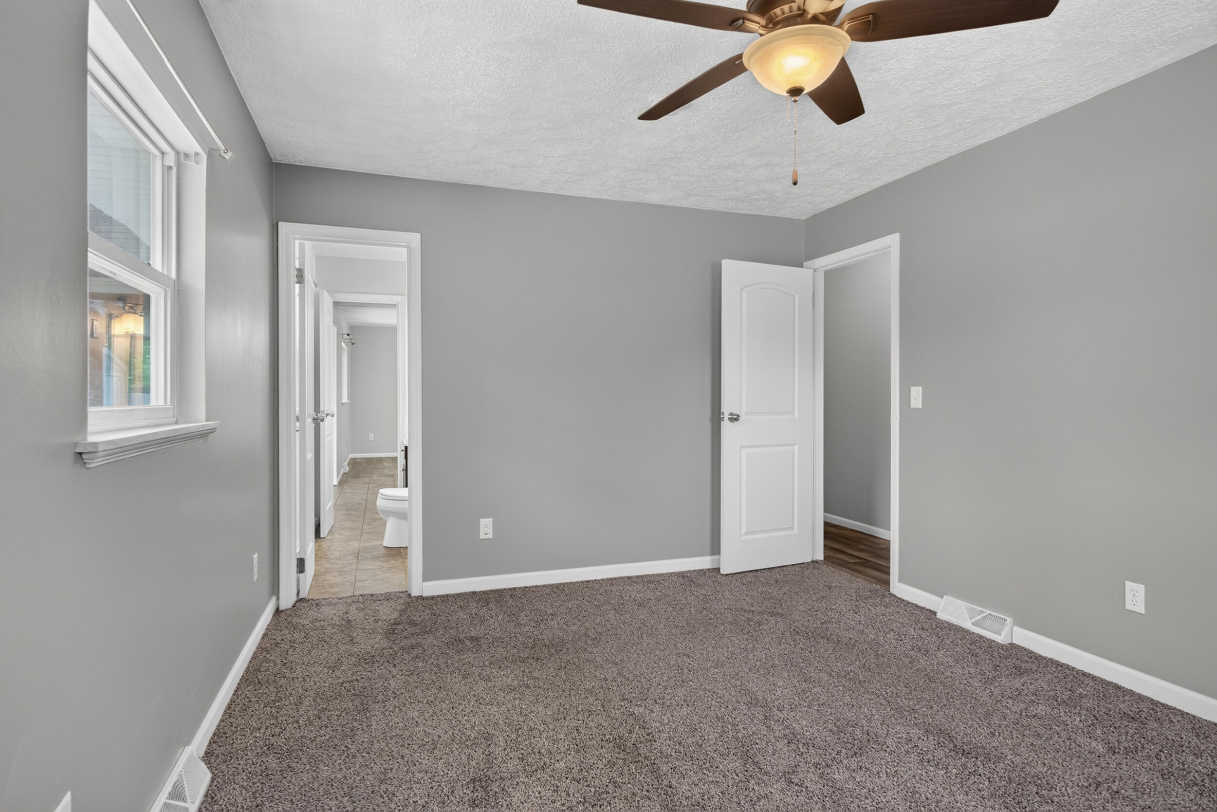 6423 Inverness Lane Property Photo 28